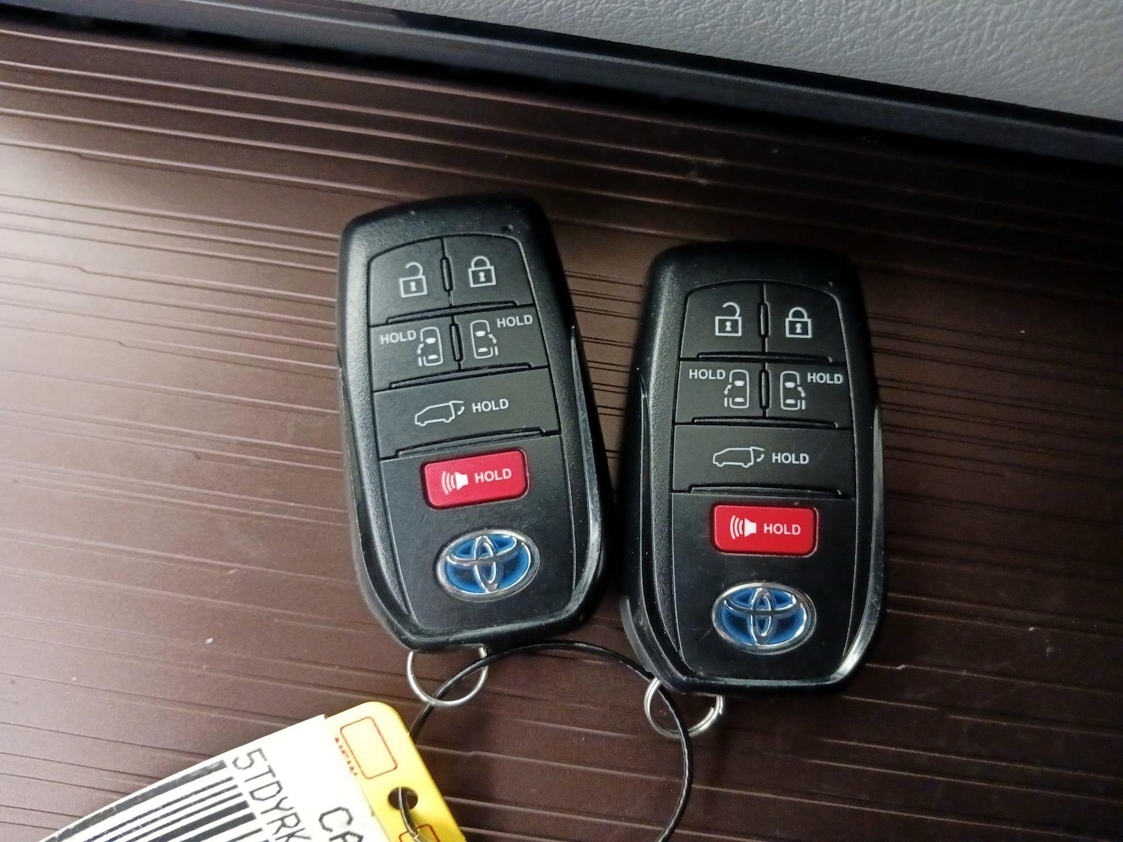 2024 Toyota Sienna XLE - Photo 26