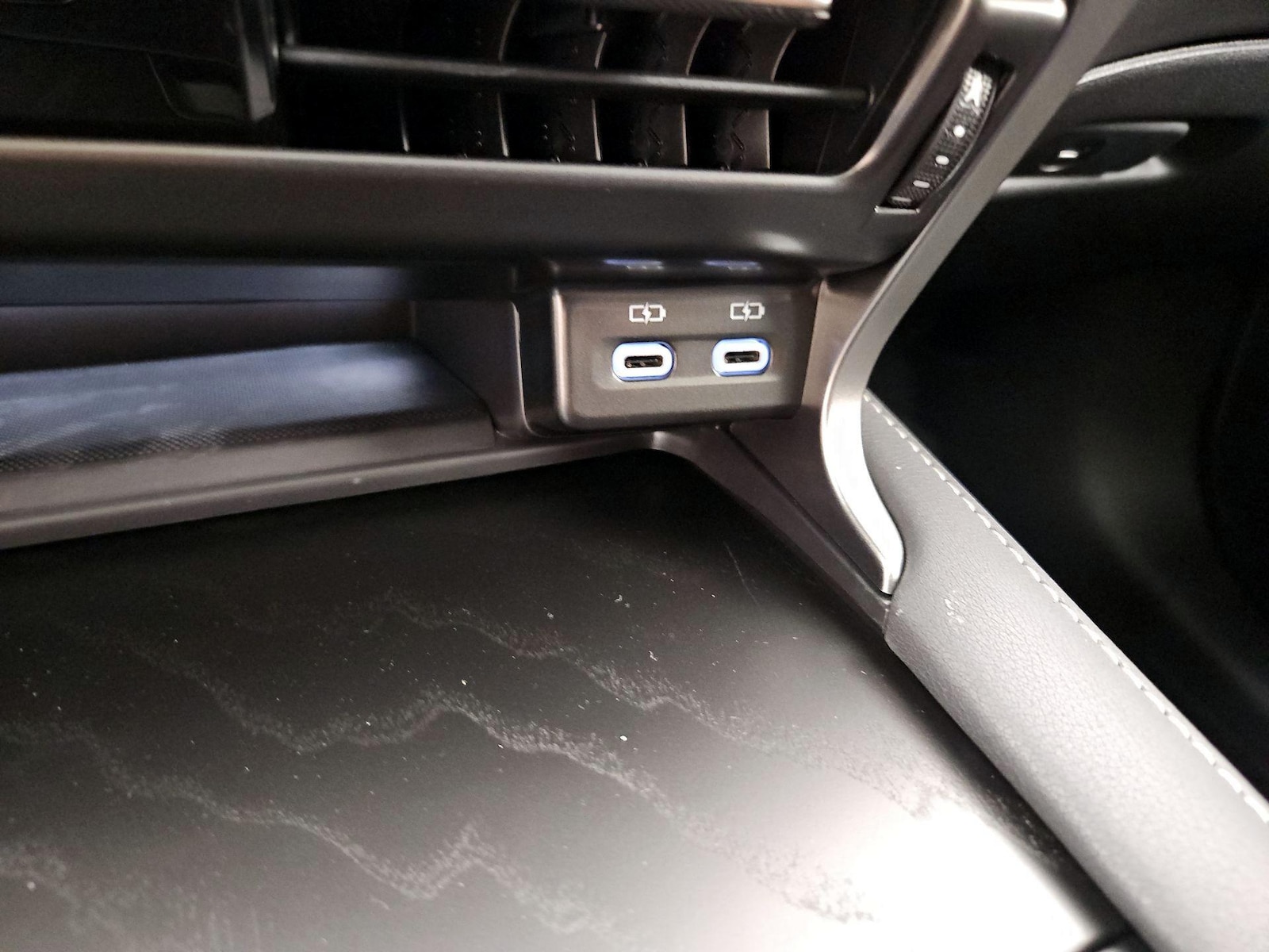 2026 Lexus RX 350 - Photo 19