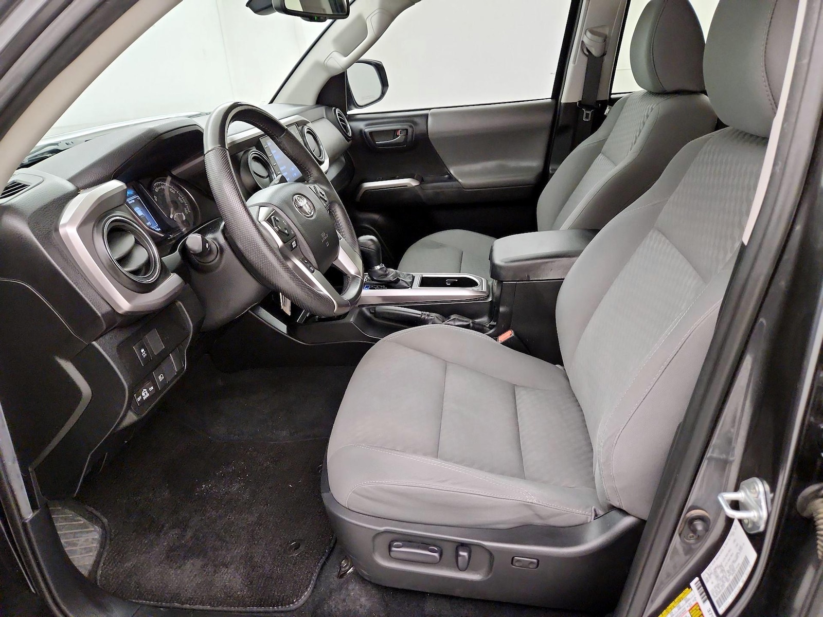2021 Toyota Tacoma SR5 - Photo 12