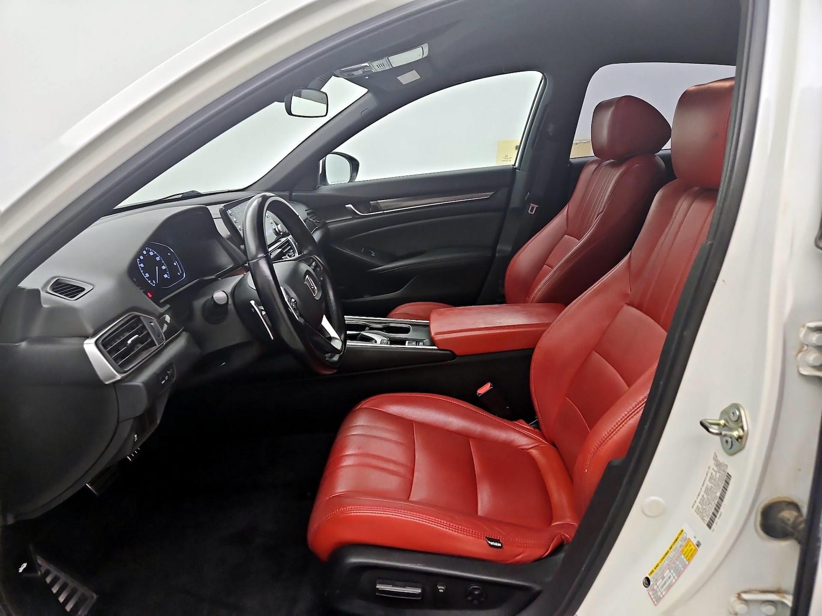 Power Seat(s) & Side Airbags