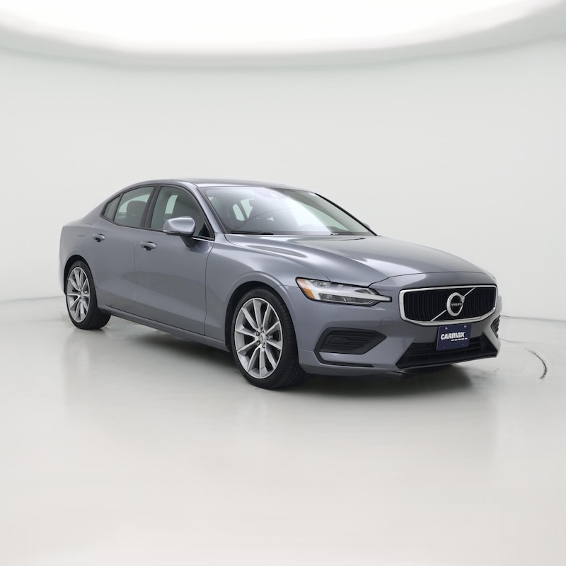 2020 Volvo S60 T6 Momentum