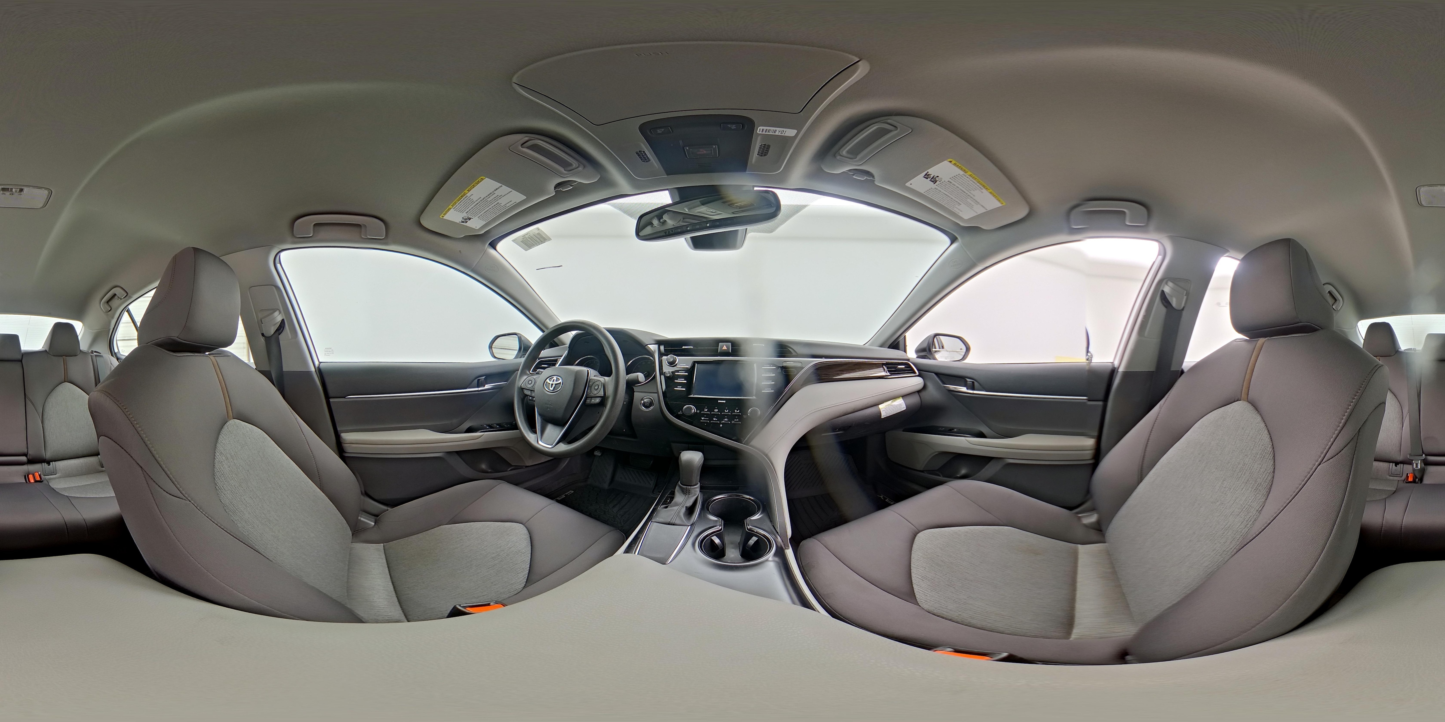 2020 Toyota Camry LE - Photo 24