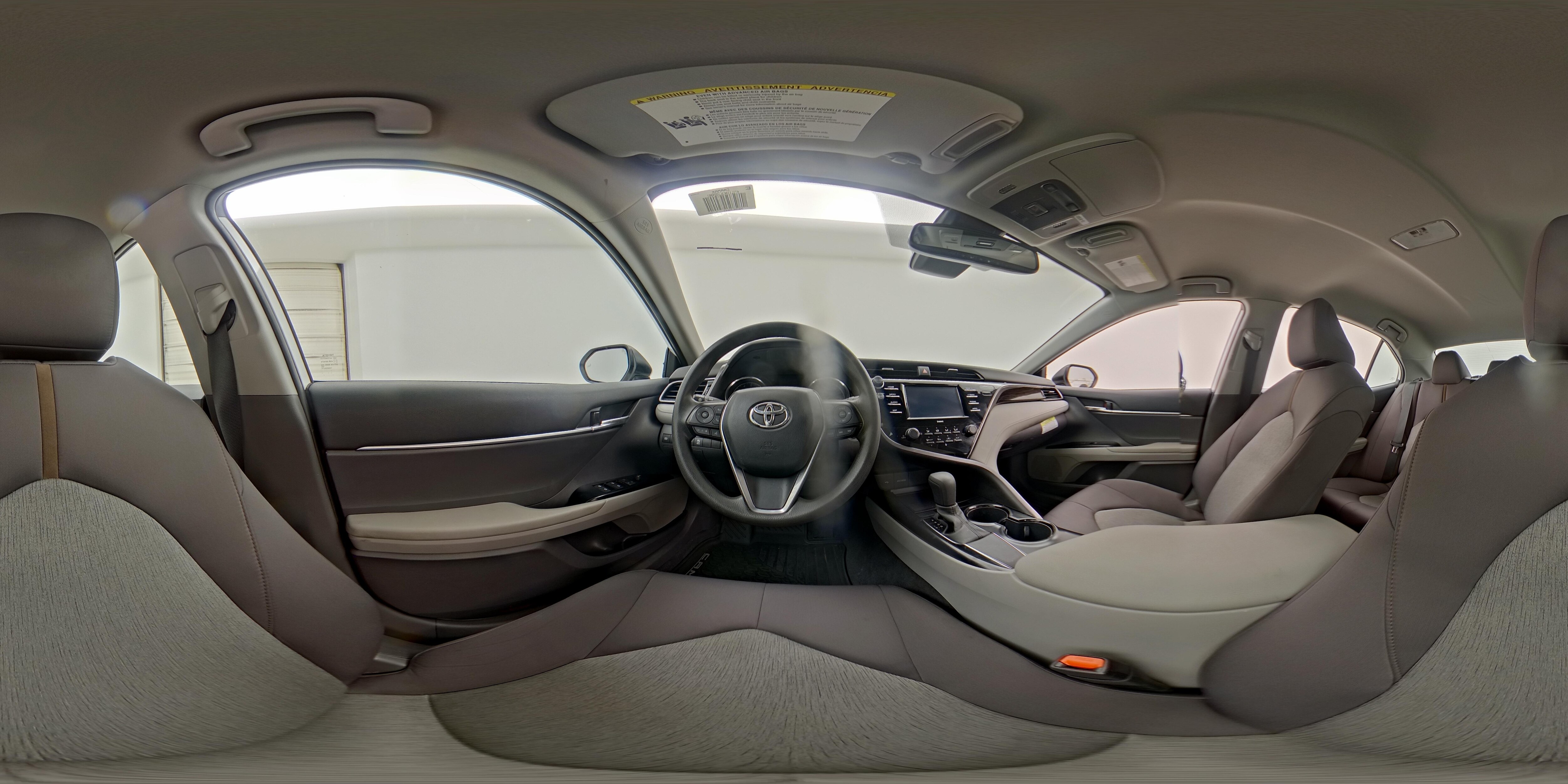 2020 Toyota Camry LE - Photo 26