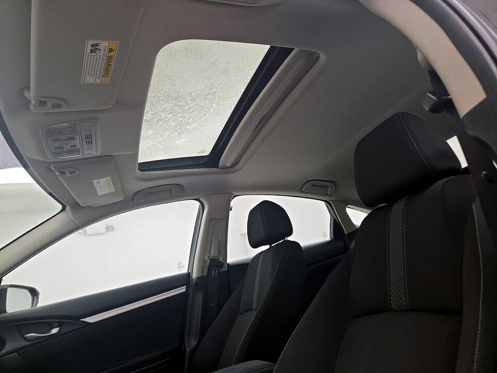 Sunroof(s) & Overhead Airbags