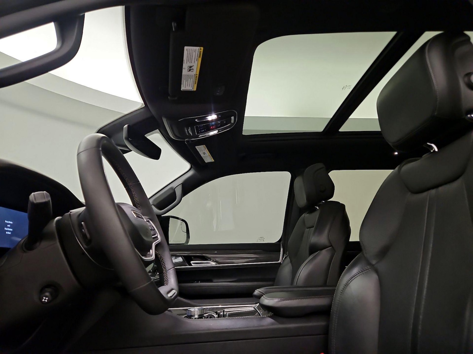 Panoramic Sunroof & Skylight(s)