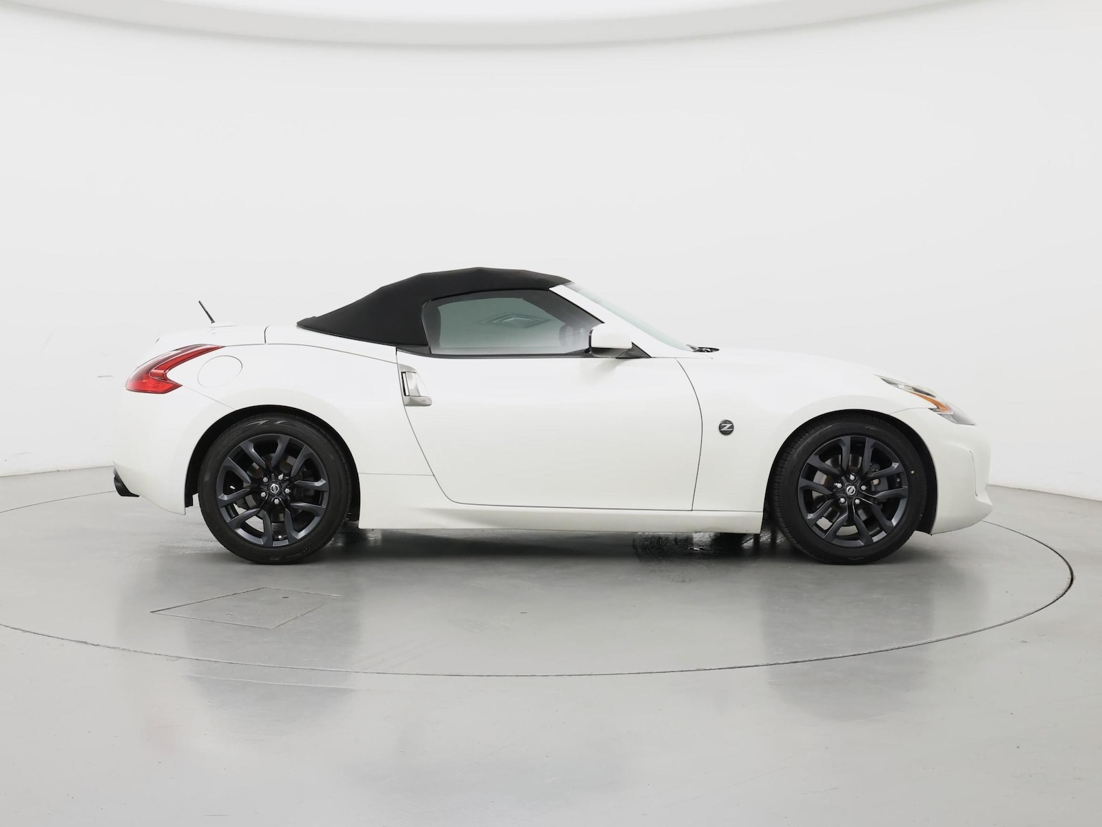 2018 Nissan 370Z Roadster Base - Photo 8