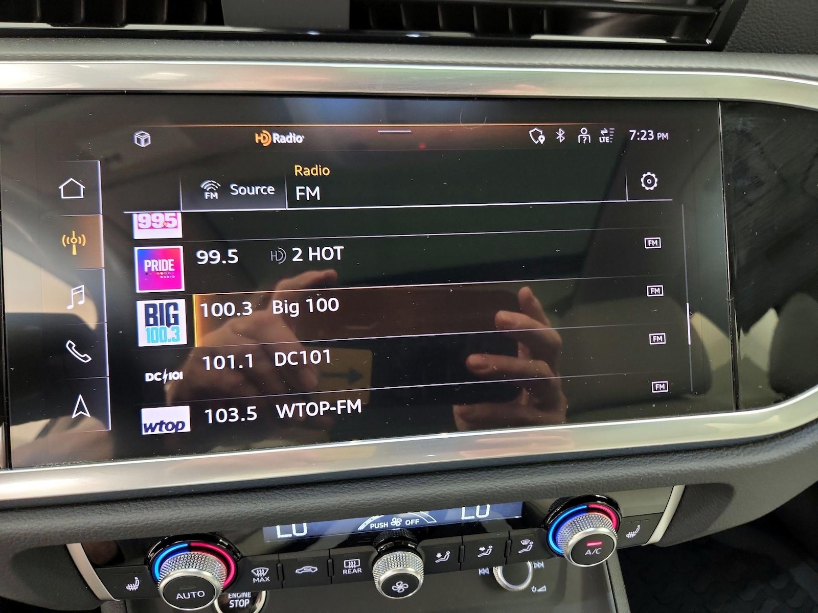 2024 Audi Q3 S Line Premium Plus - Photo 17