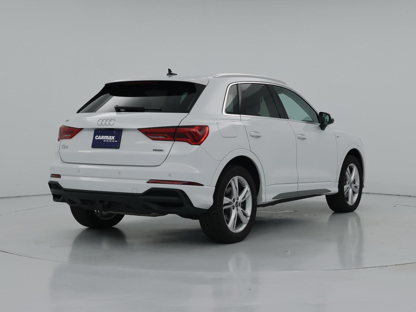 2024 Audi Q3 S Line Premium Plus - Photo 9