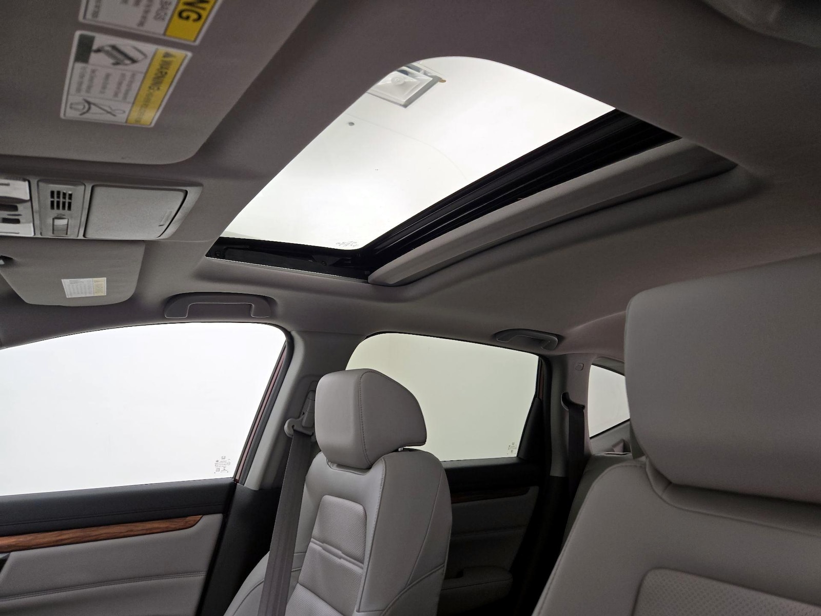 Sunroof(s) & Overhead Airbags
