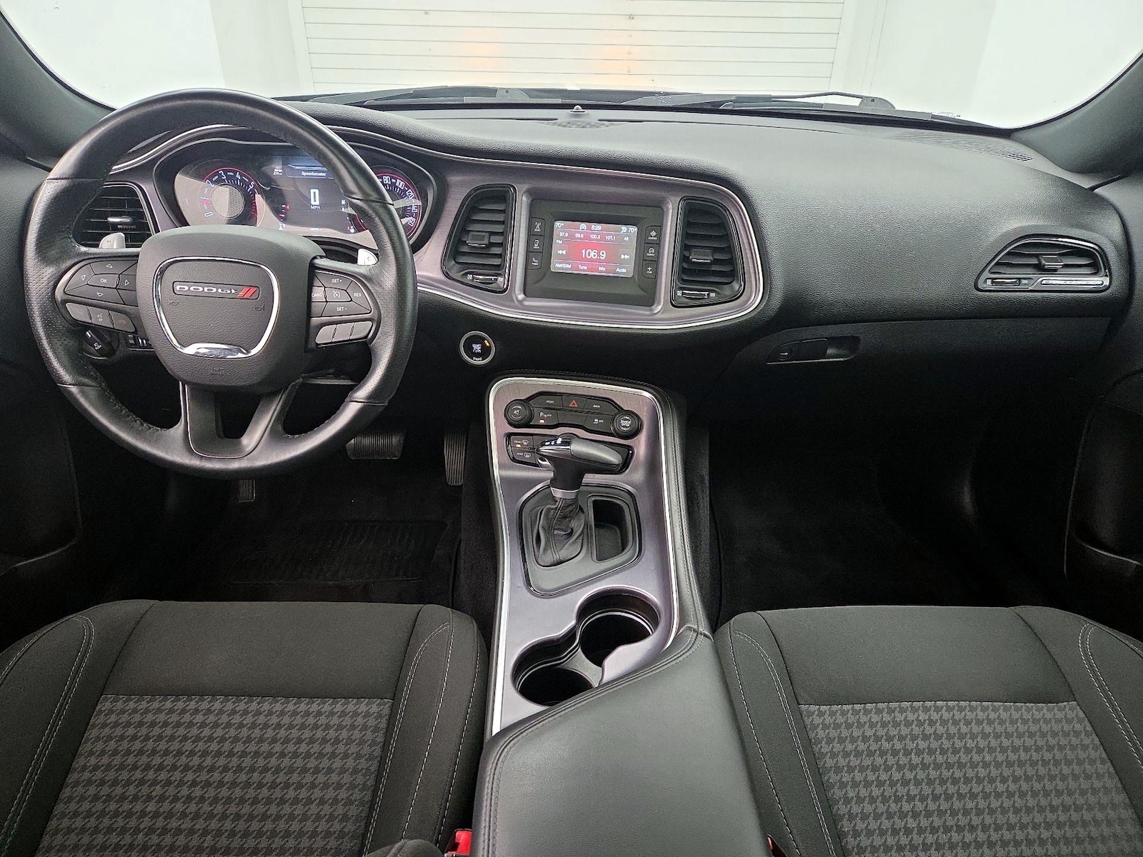 2016 Dodge Challenger R/T - Photo 10