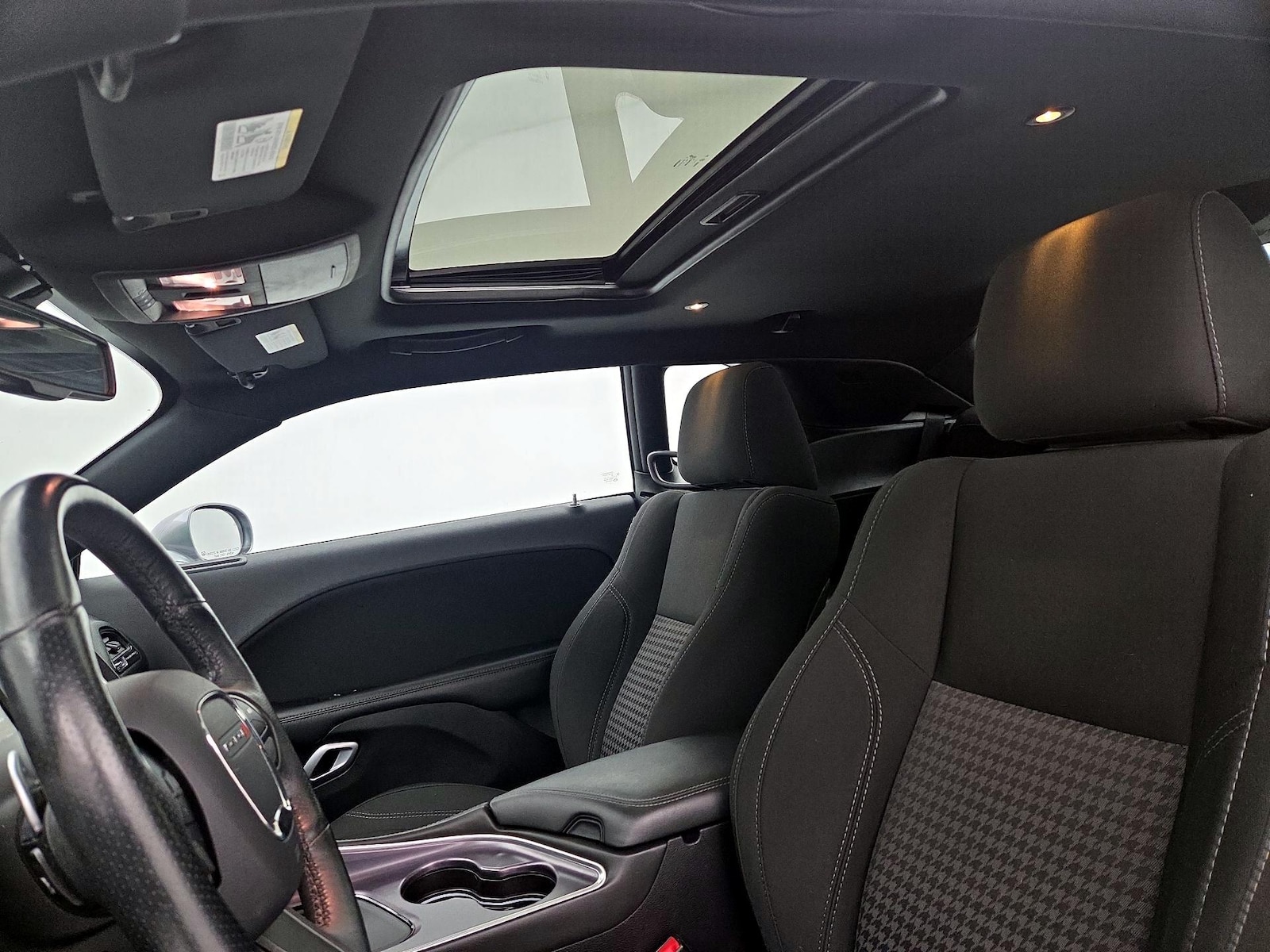 2016 Dodge Challenger R/T - Photo 20