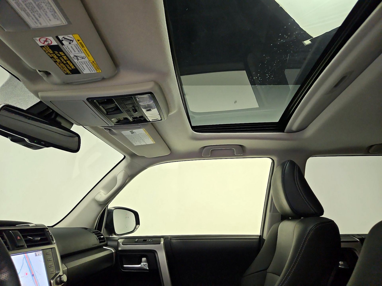Sunroof(s) & Overhead Airbags