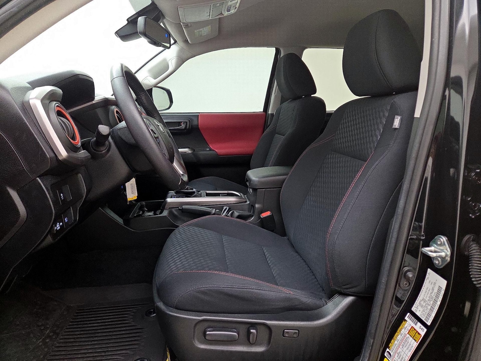 Power Seat(s) & Side Airbags