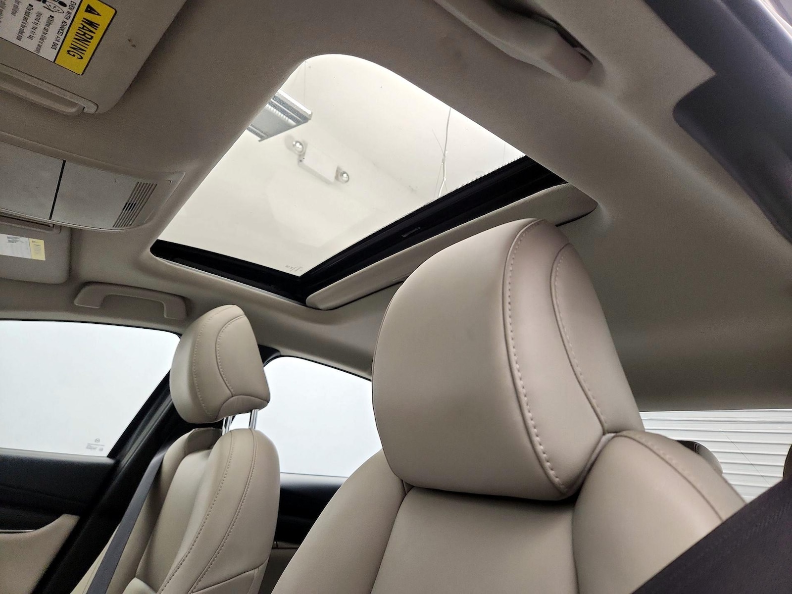 Sunroof(s) & Overhead Airbags