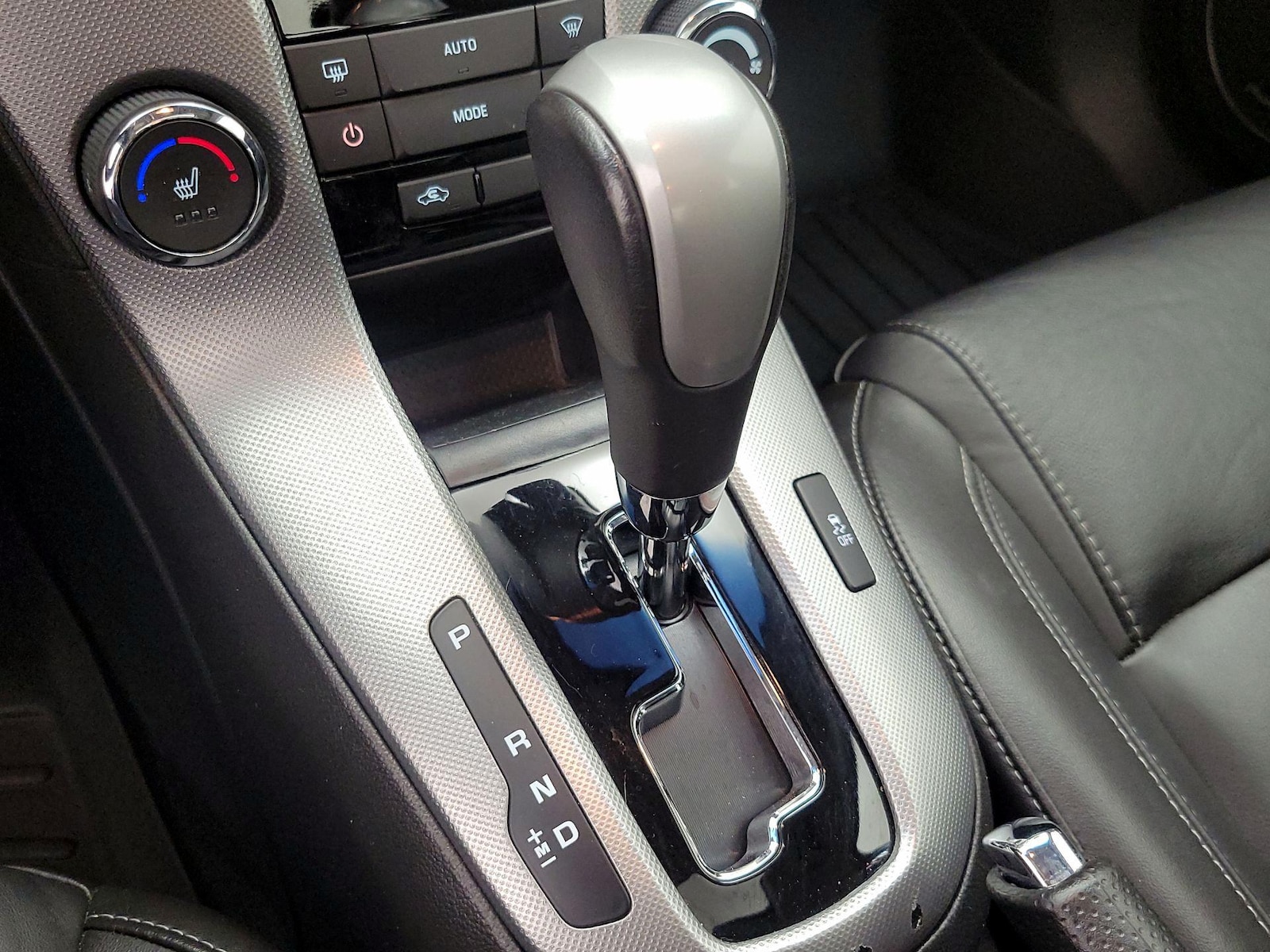 2016 Chevrolet Cruze Limited LTZ - Photo 18