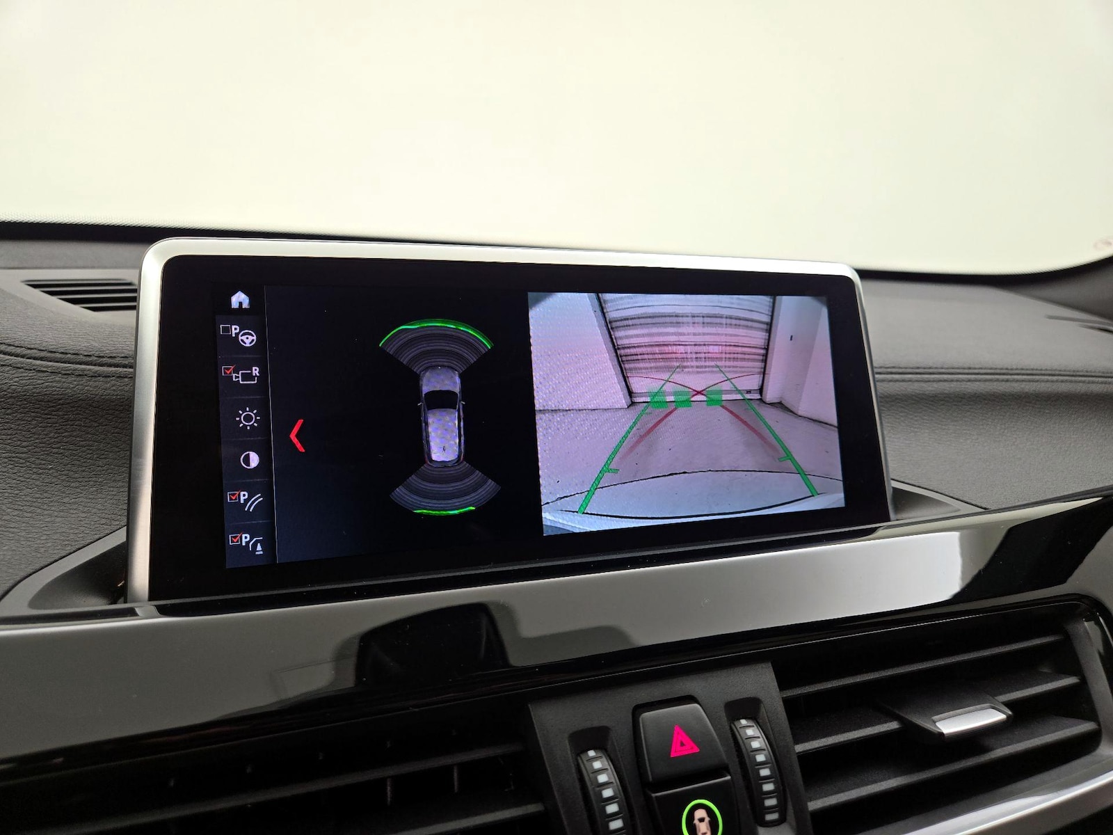 2022 BMW X1 28i - Photo 16