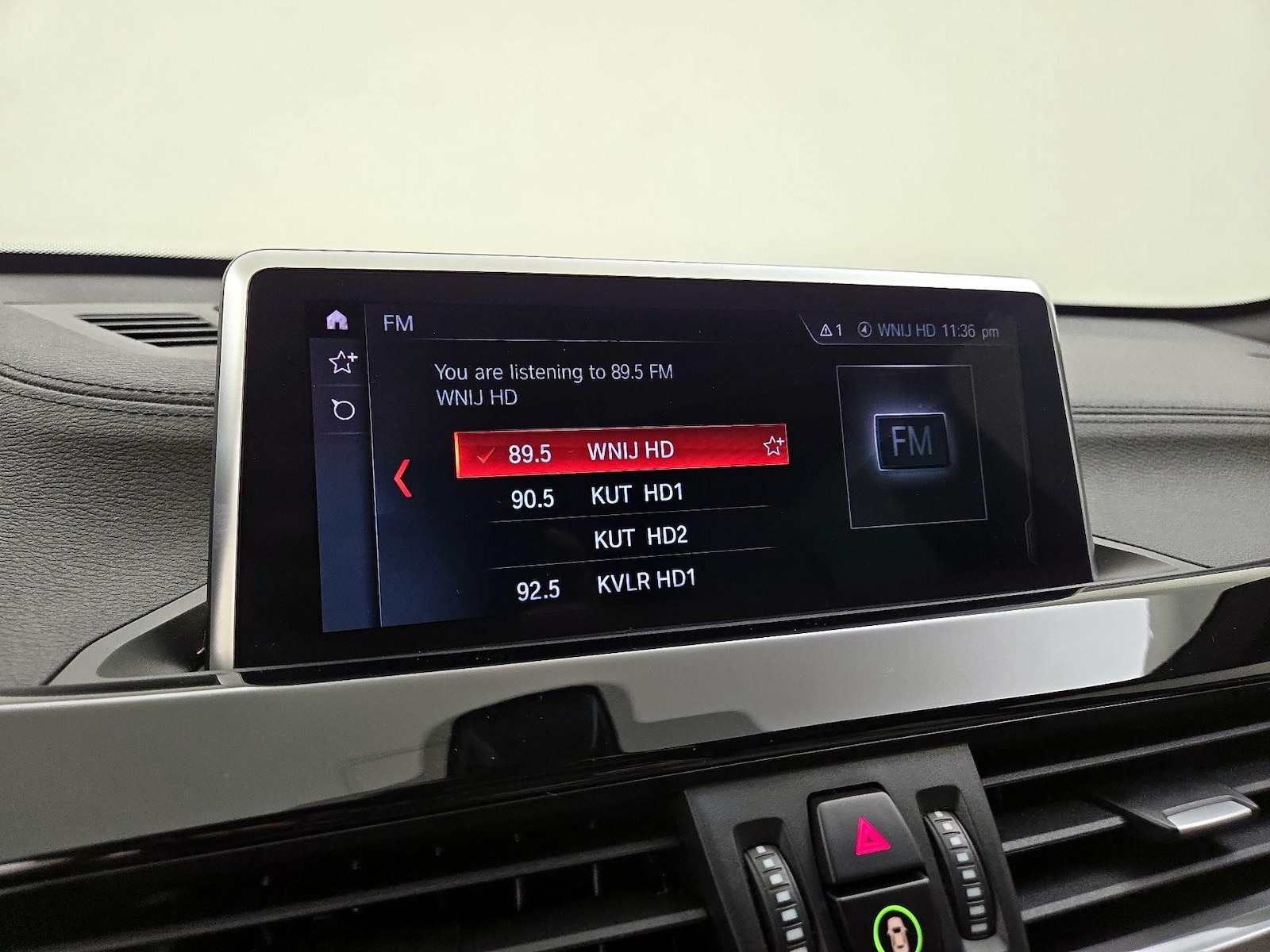 2022 BMW X1 28i - Photo 17