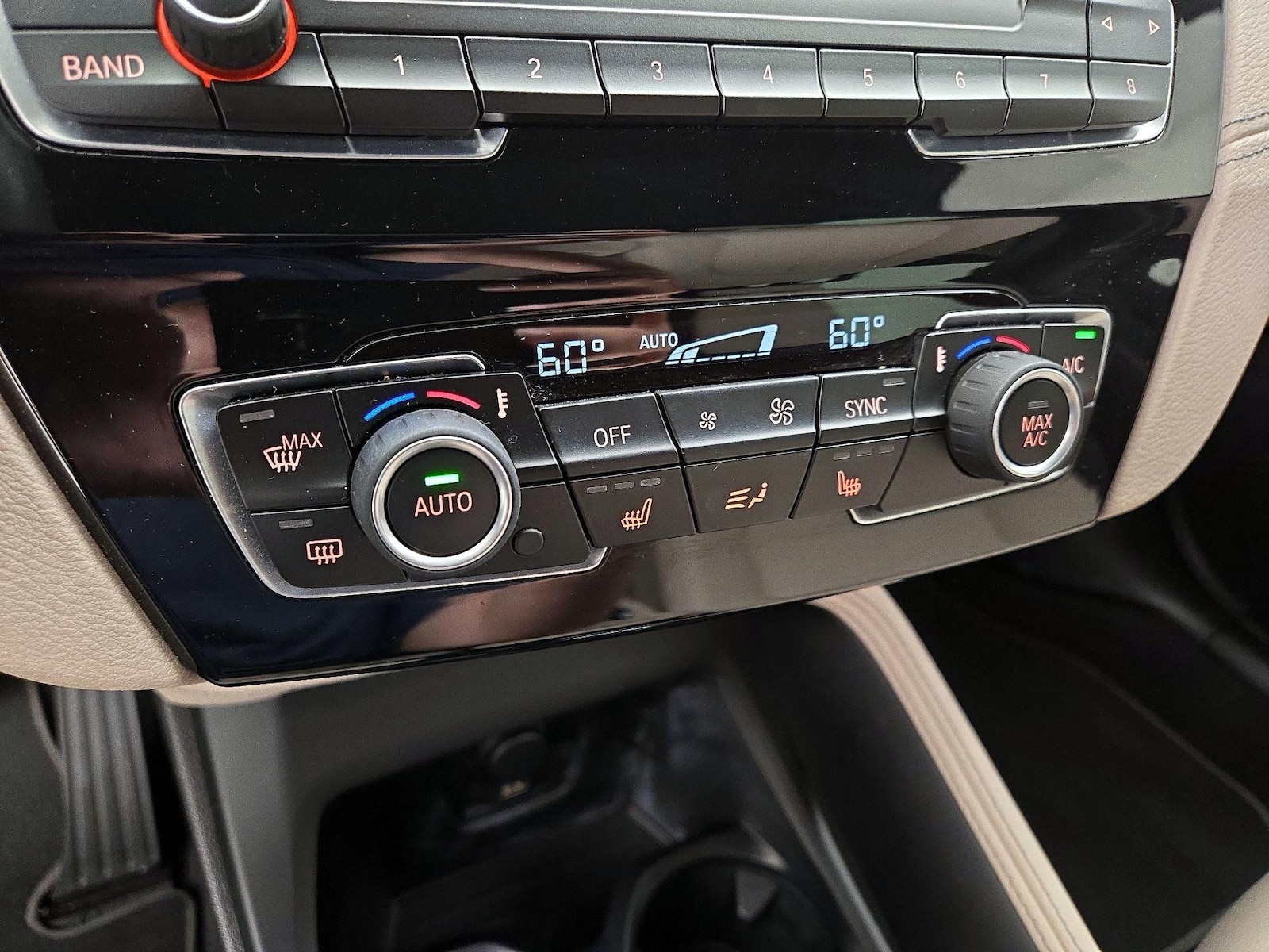 2022 BMW X1 28i - Photo 18