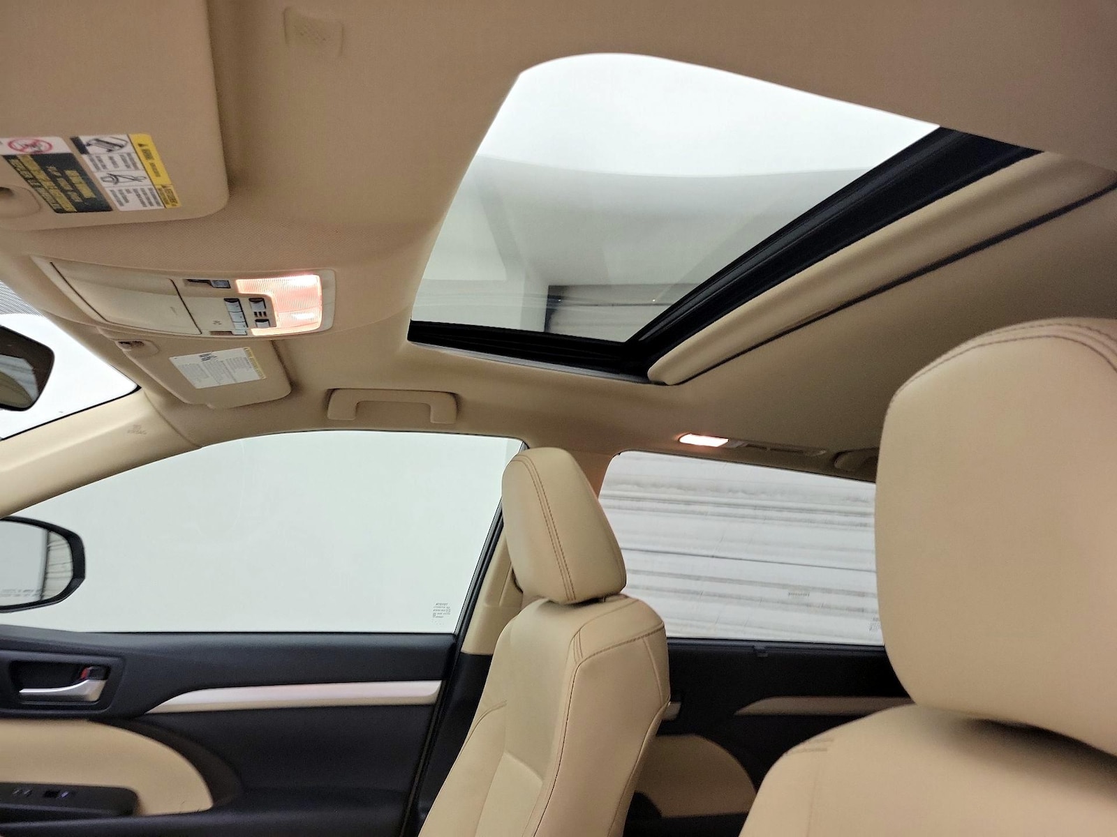 Sunroof(s) & Overhead Airbags