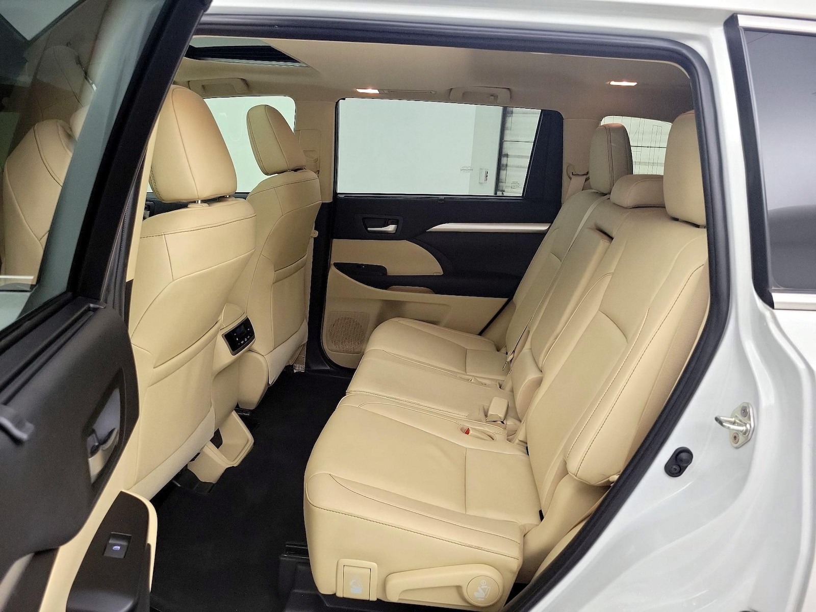 Rear Air Conditioning