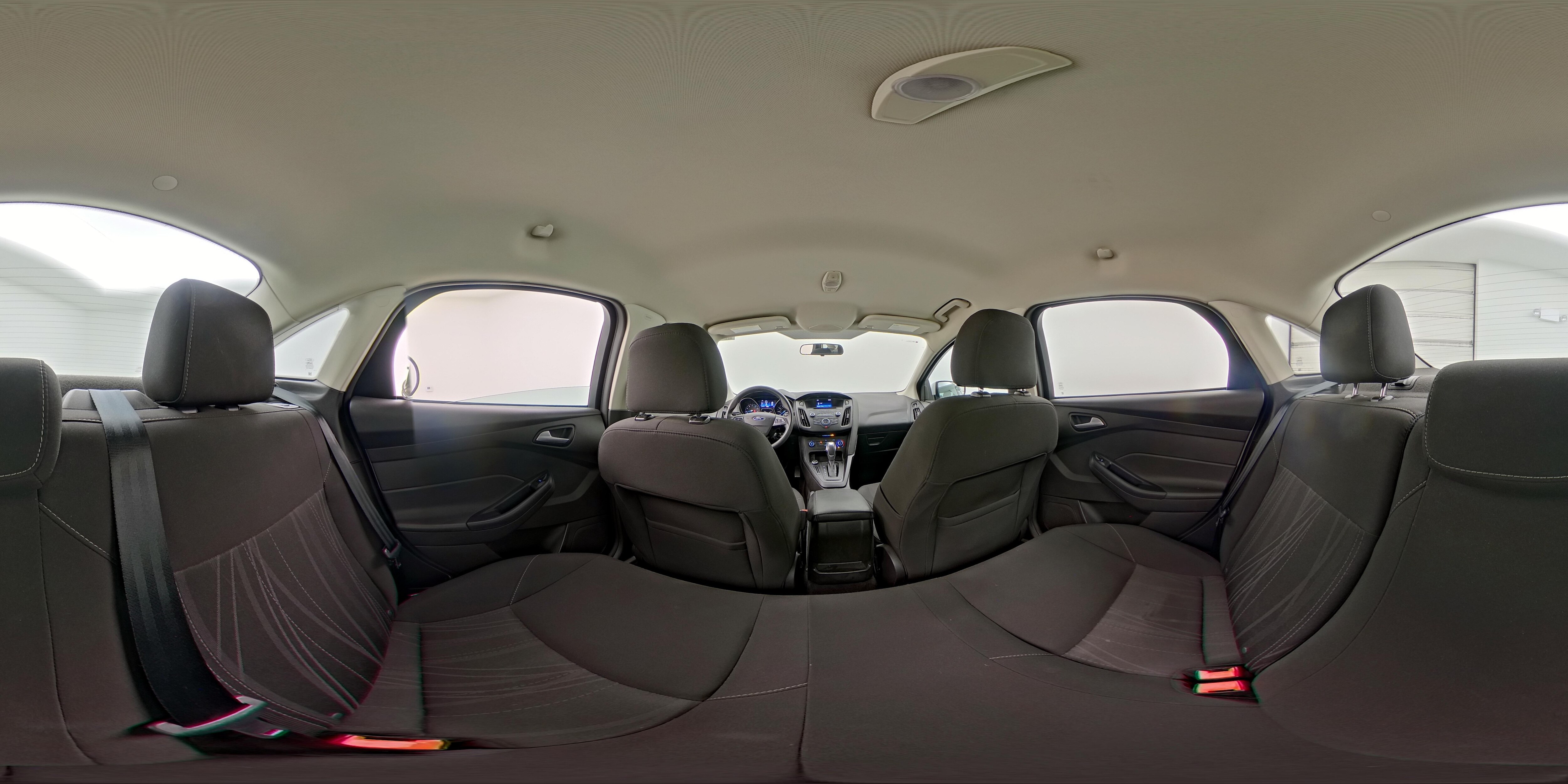 2016 Ford Focus SE - Photo 25