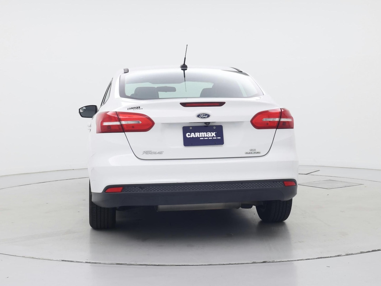 2016 Ford Focus SE - Photo 7