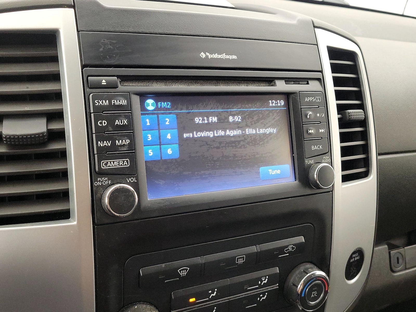 2015 Nissan Xterra PRO-4X - Photo 16
