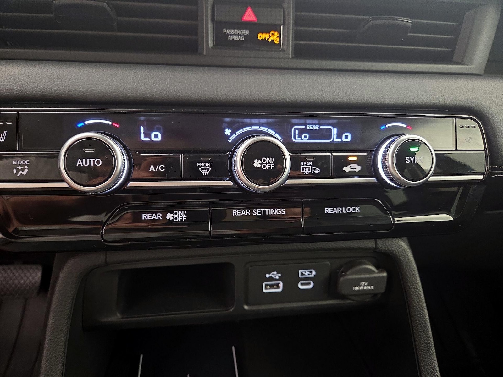 2024 Honda Pilot Touring - Photo 17