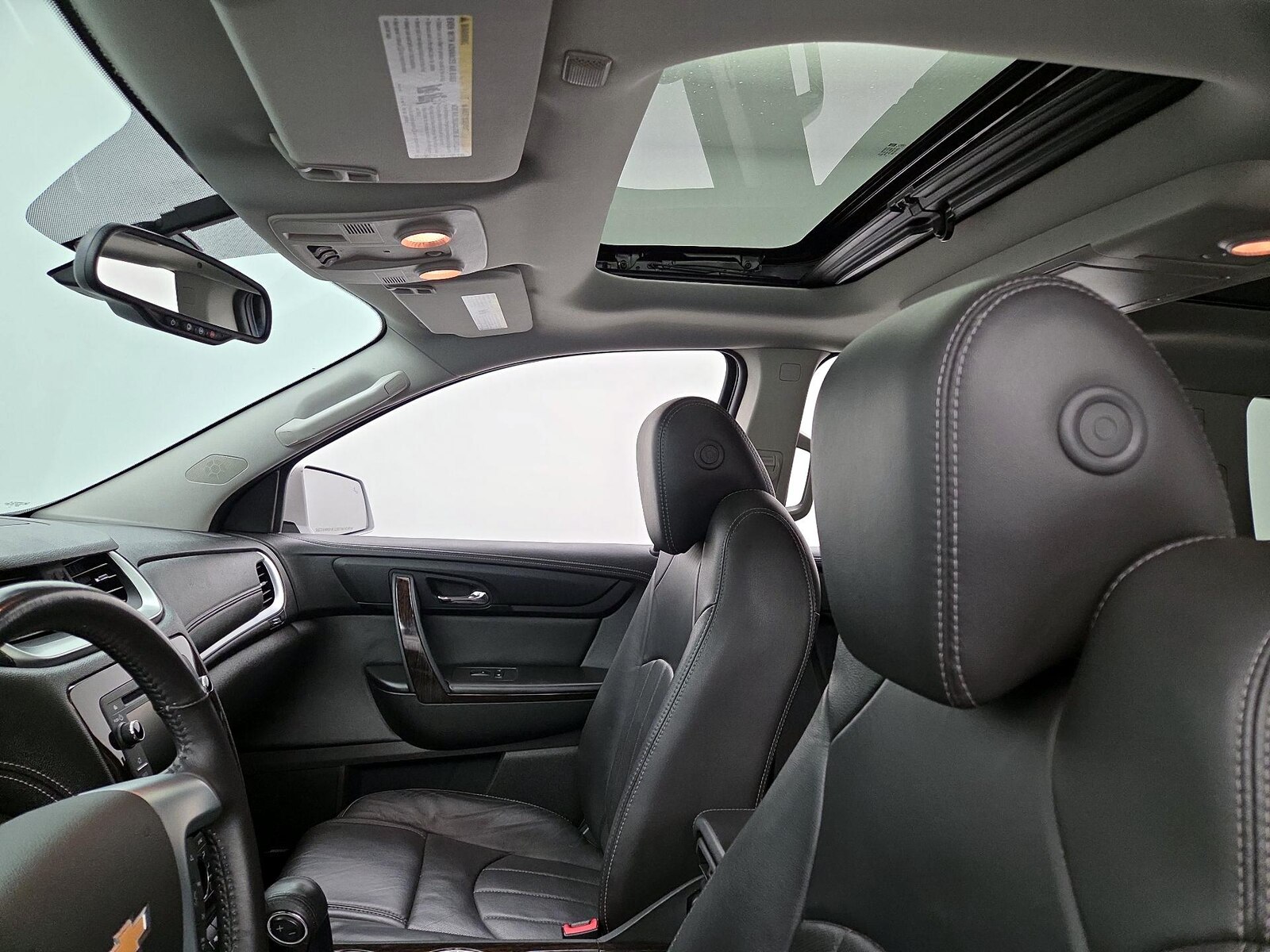 Sunroof(s) & Overhead Airbags