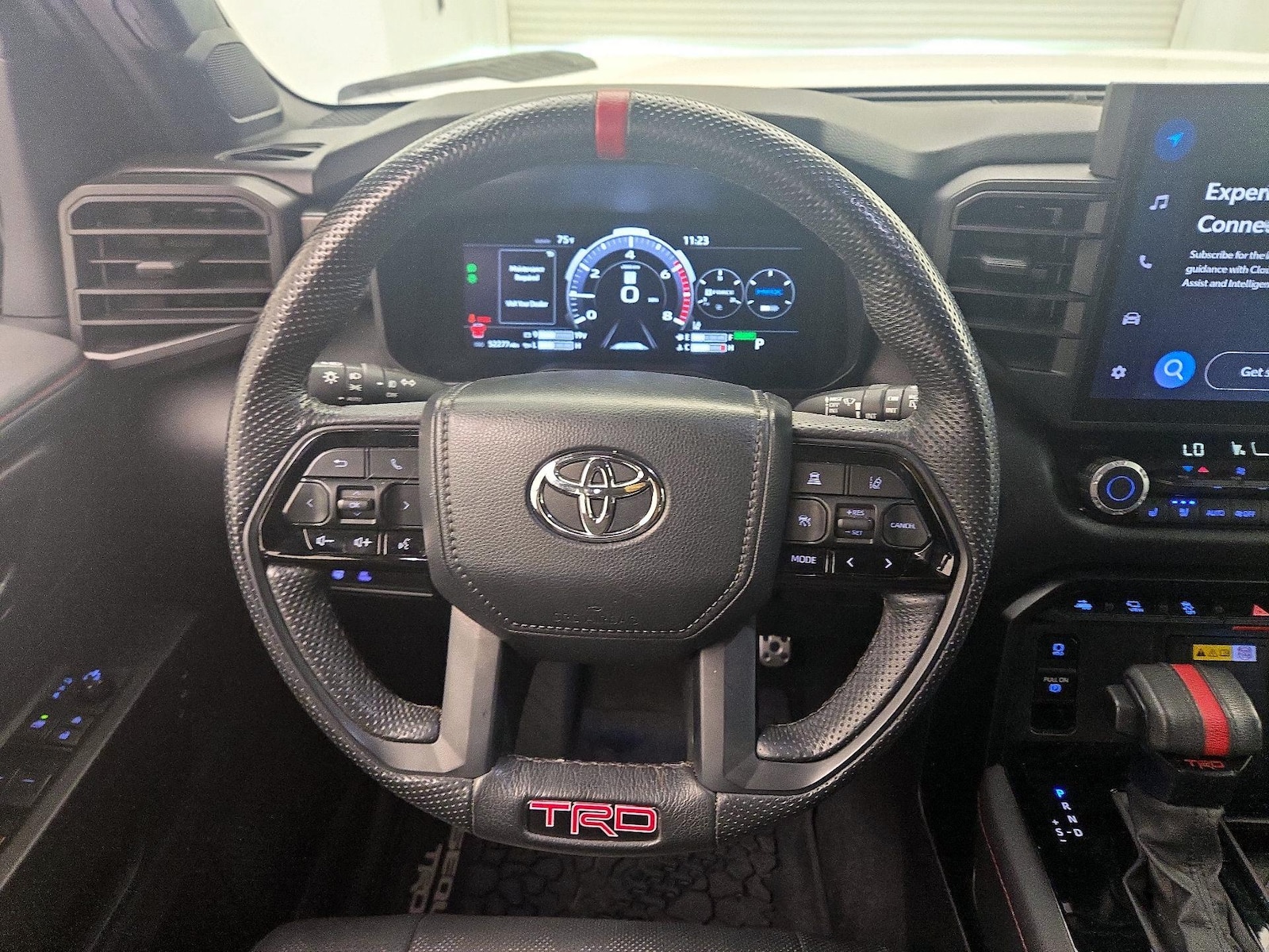 2024 Toyota Sequoia TRD Pro - Photo 11