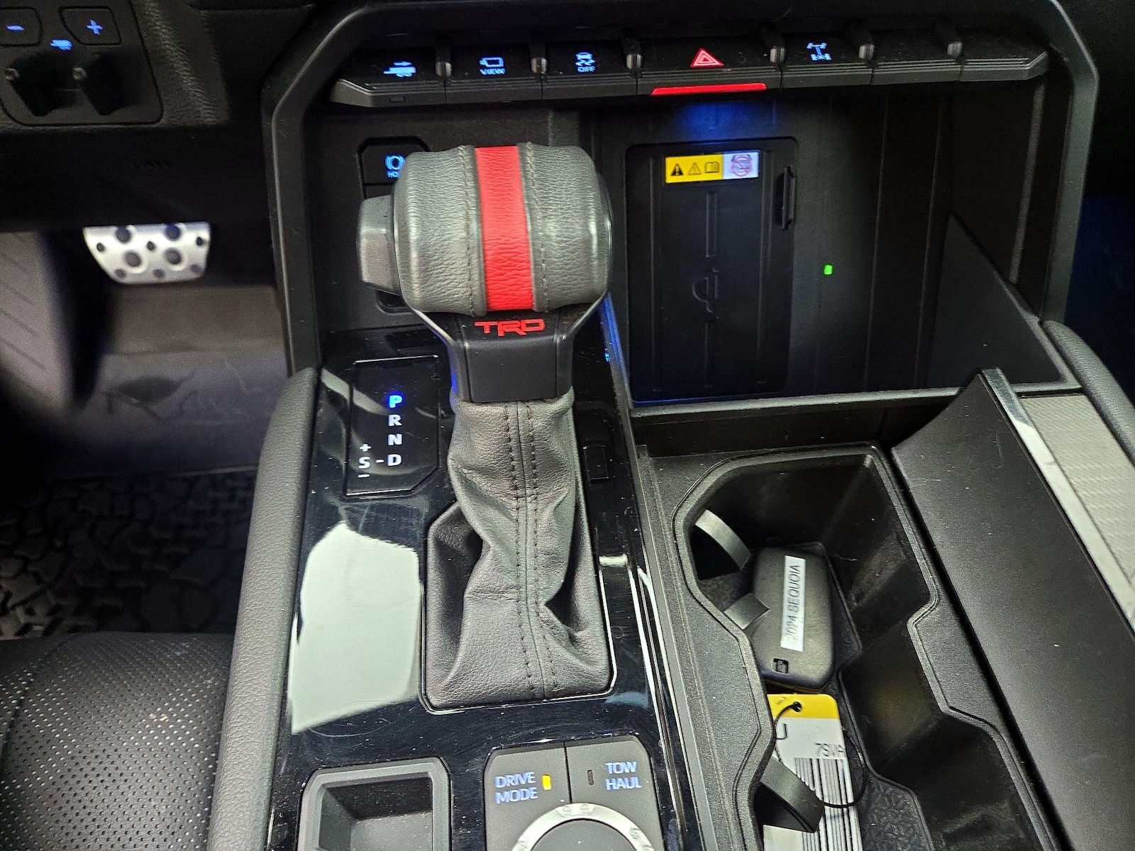 2024 Toyota Sequoia TRD Pro - Photo 18