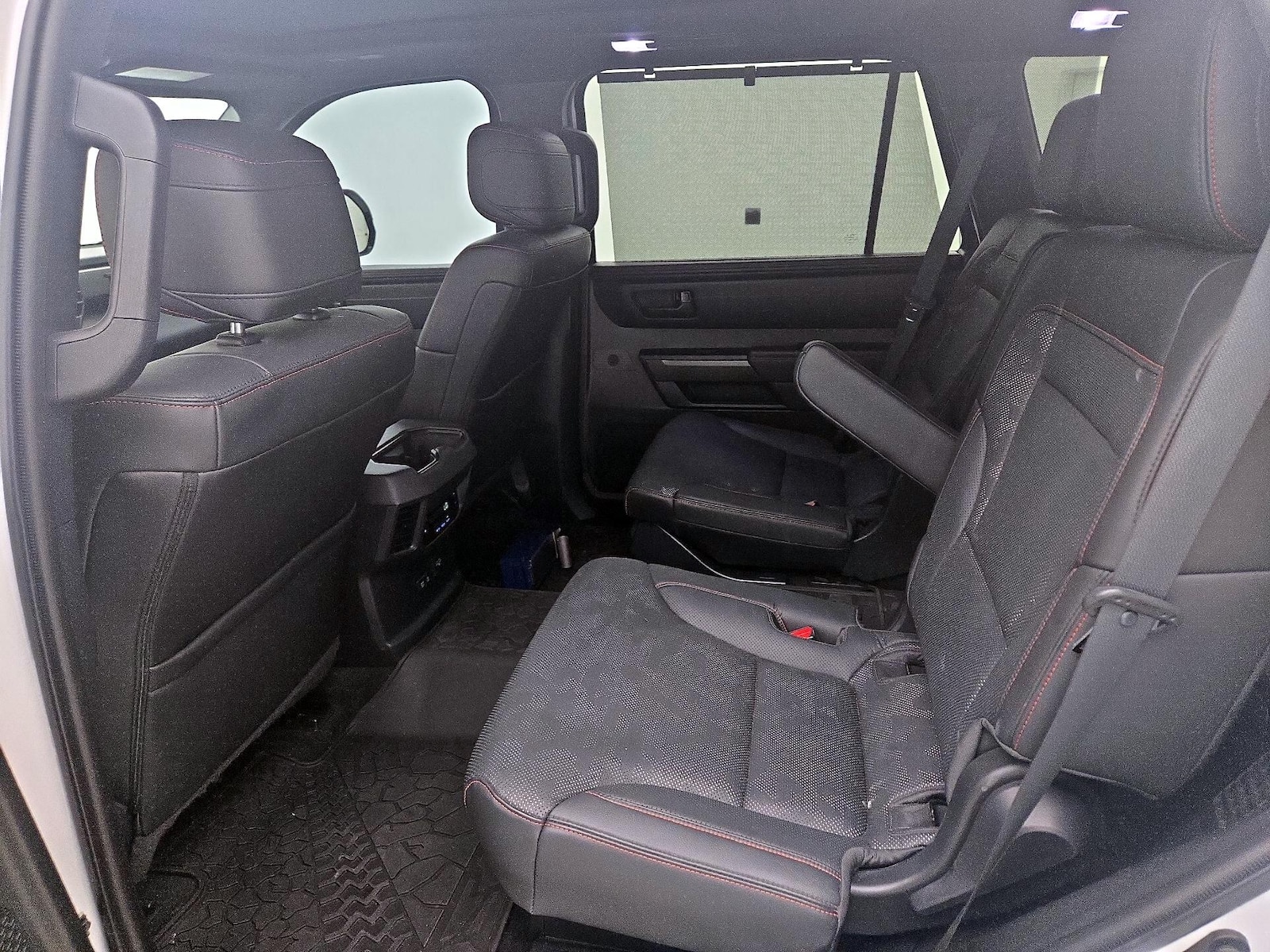 2024 Toyota Sequoia TRD Pro - Photo 19
