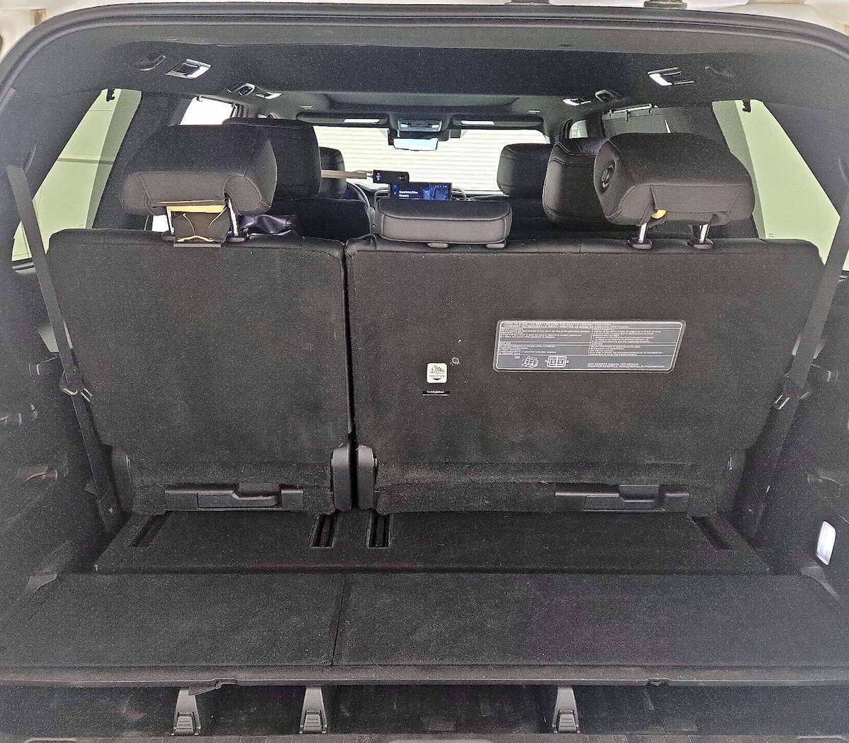 Trunk/Cargo (Seats Up)