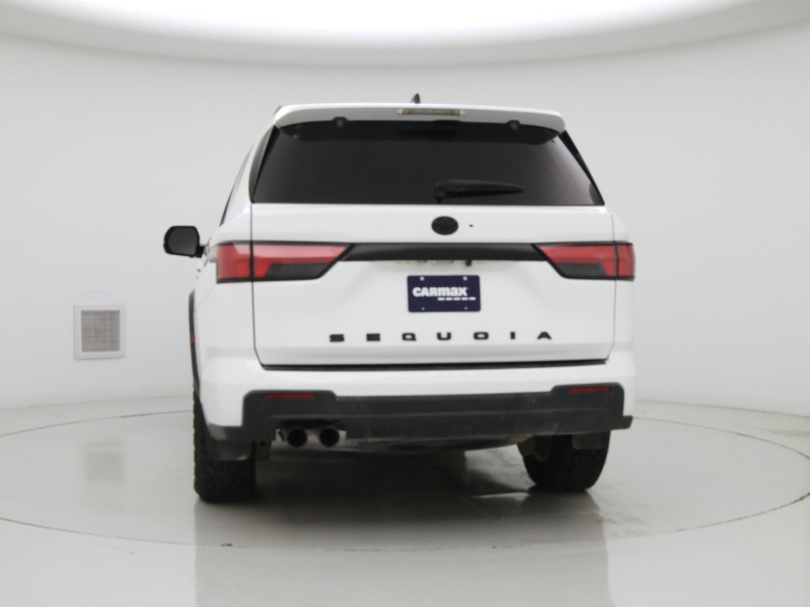 2024 Toyota Sequoia TRD Pro - Photo 7