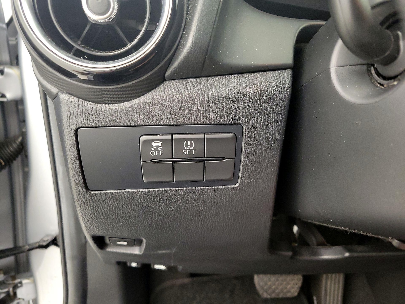 2017 Toyota Yaris iA Base - Photo 14