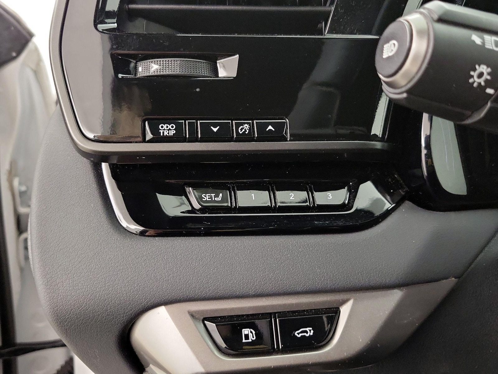 2024 Lexus RX Hybrid 350h - Photo 14