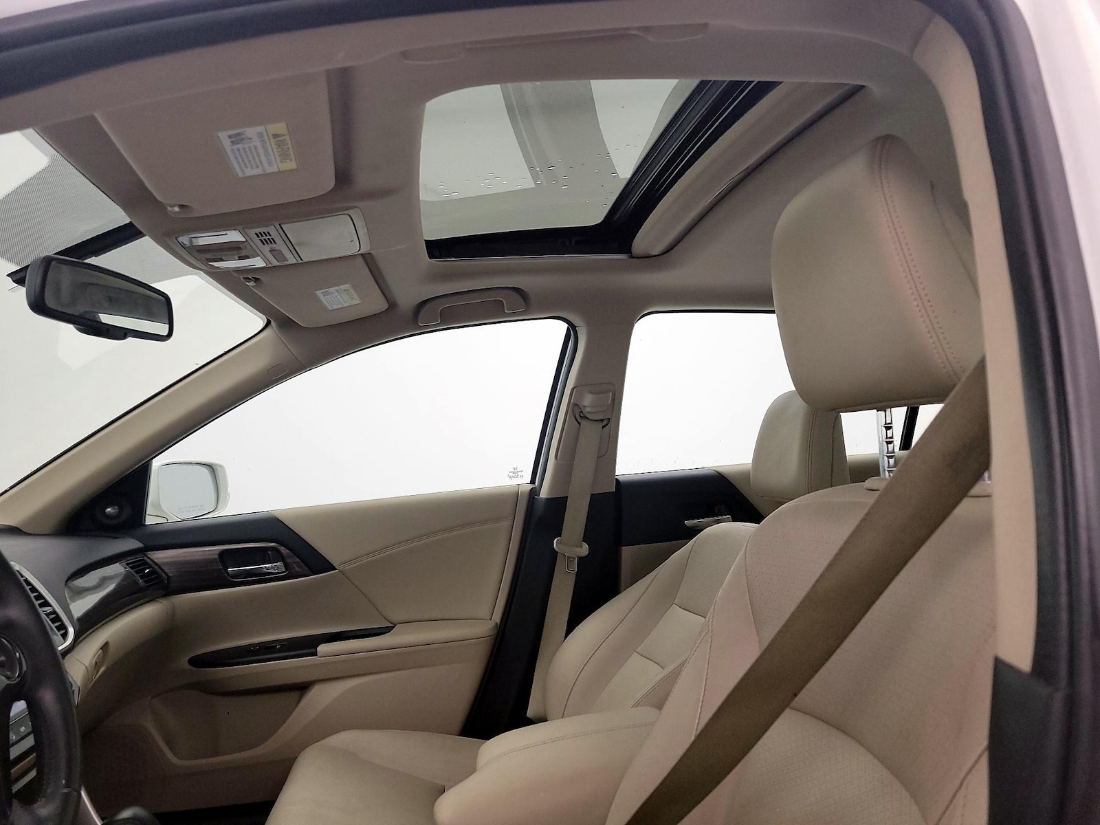 Sunroof(s) & Overhead Airbags