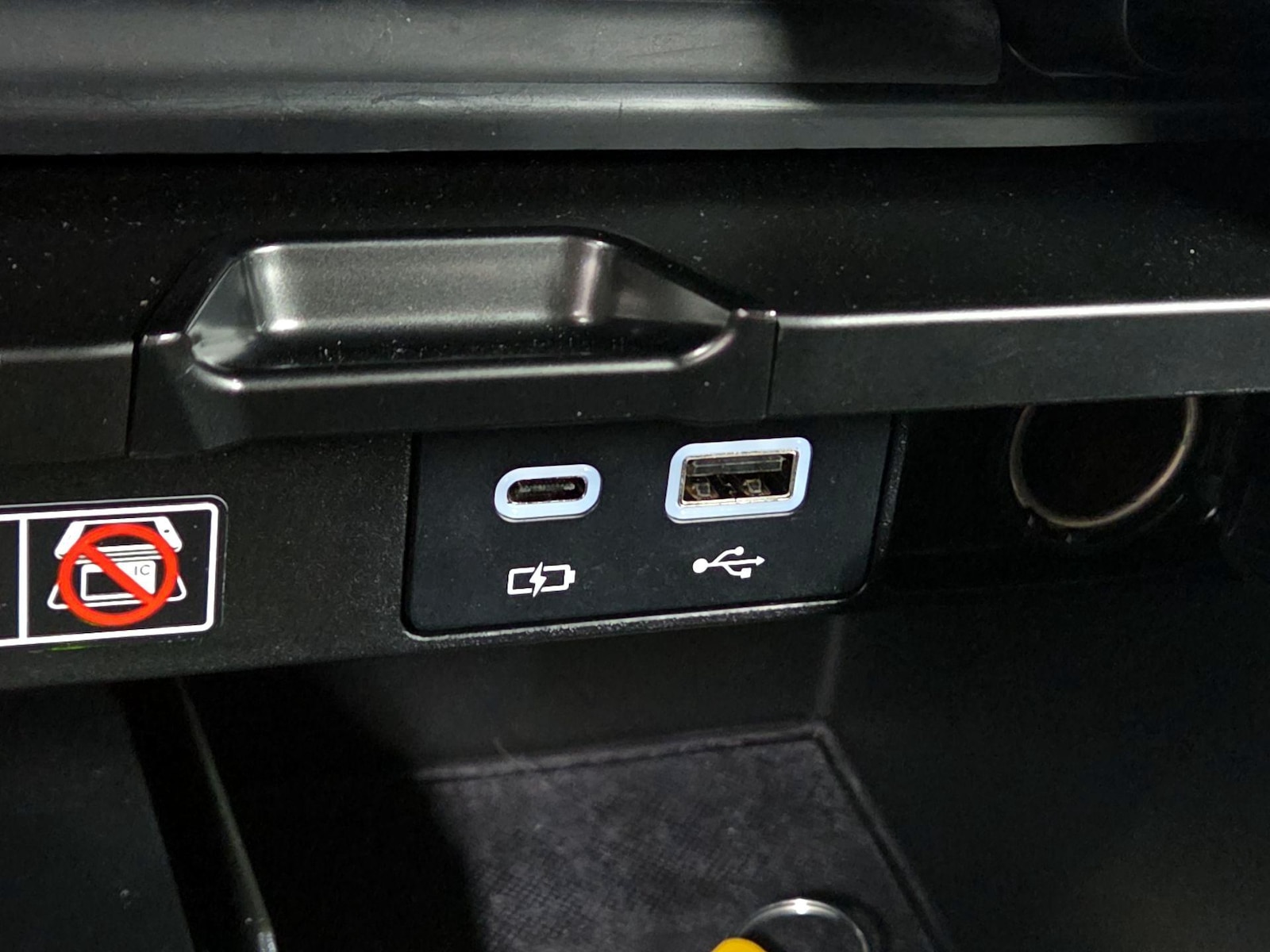 2023 Lexus RX Hybrid 350h - Photo 20