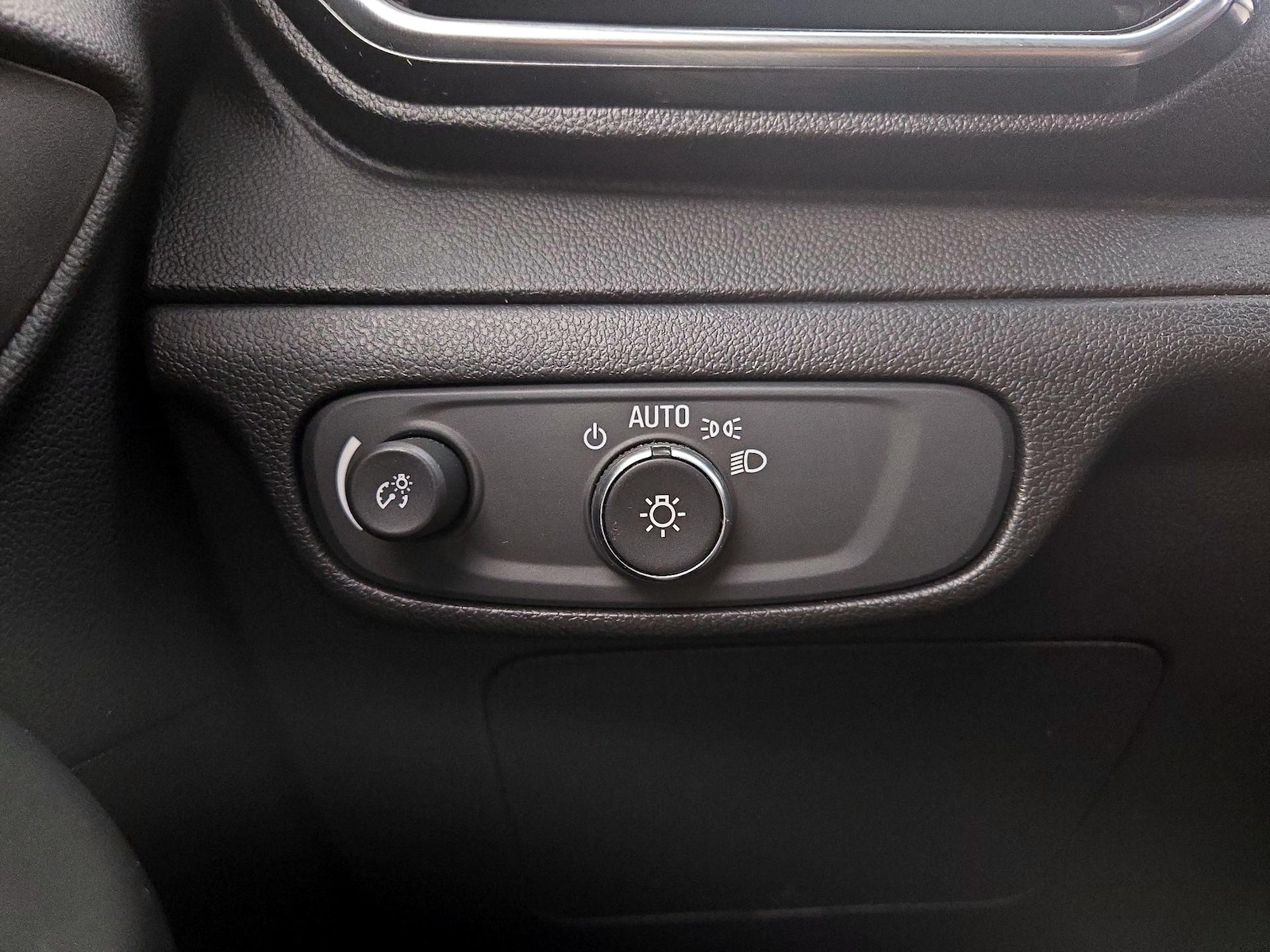 2023 Chevrolet Bolt EV LT - Photo 14