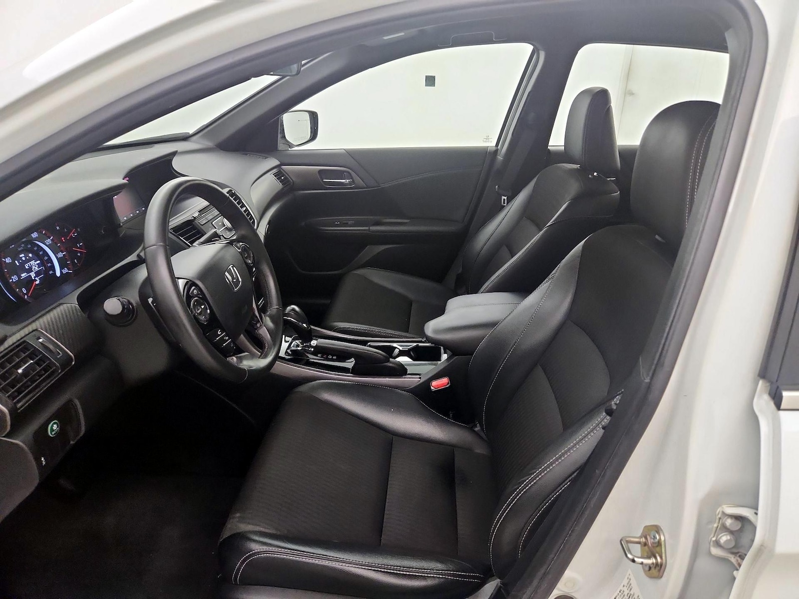 Power Seat(s) & Side Airbags