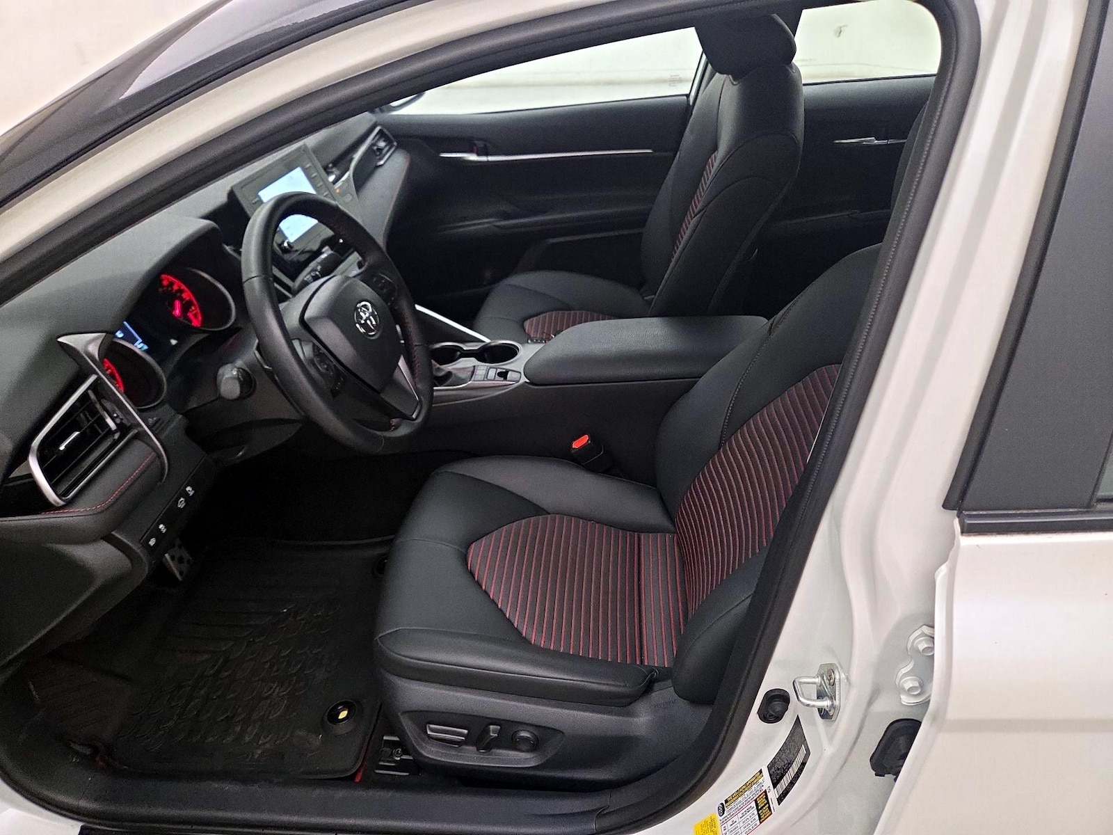 2024 Toyota Camry TRD - Photo 12