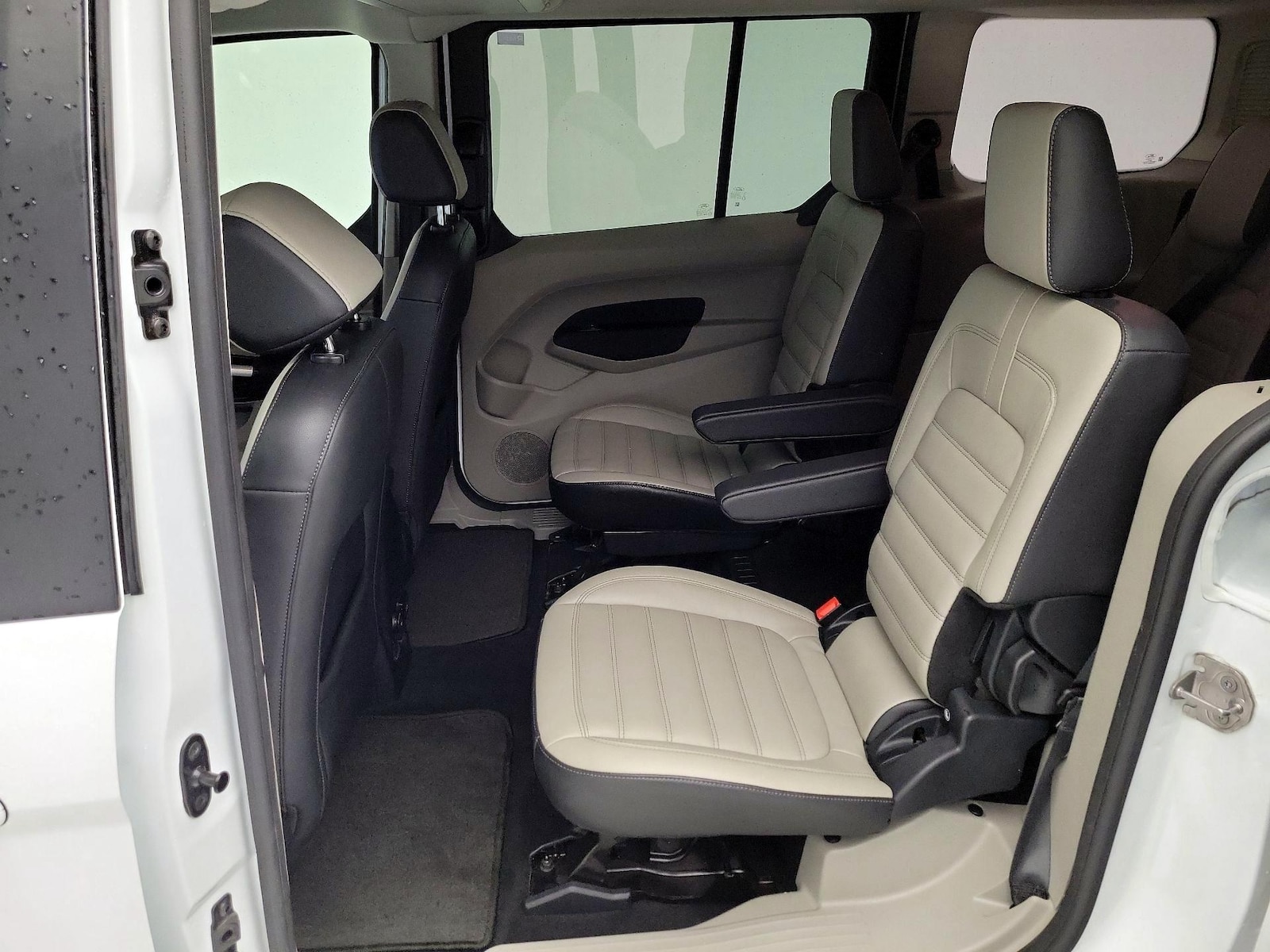 Rear Air Conditioning