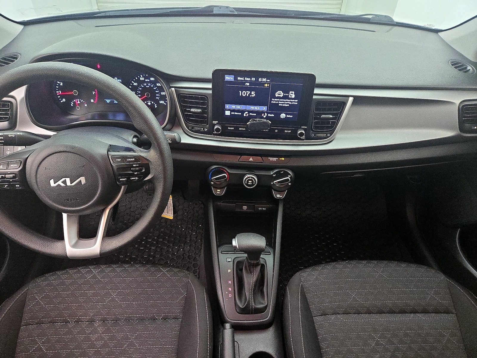 Apple CarPlay® & Android Auto™