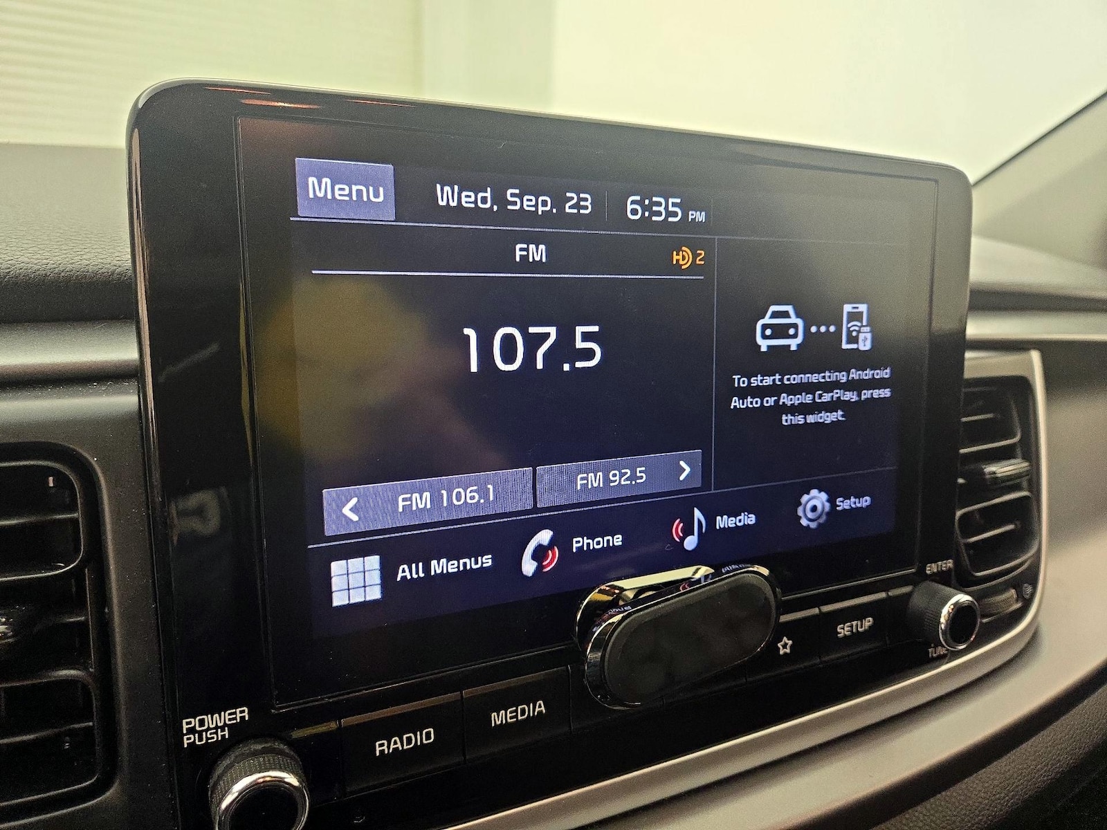 2022 Kia Rio S - Photo 16