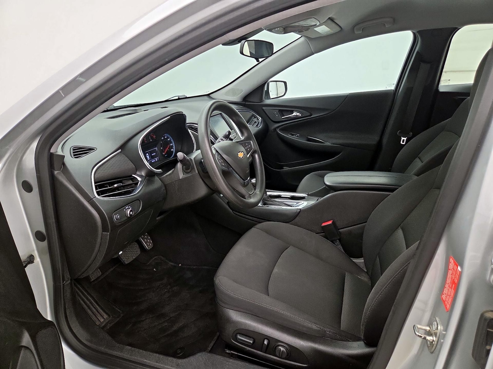 Power Seat(s) & Side Airbags
