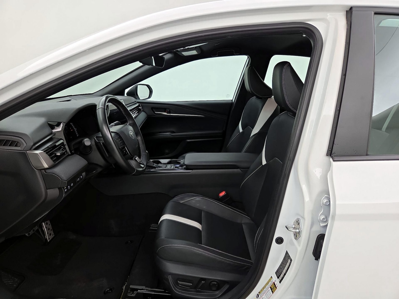 Power Seat(s) & Side Airbags
