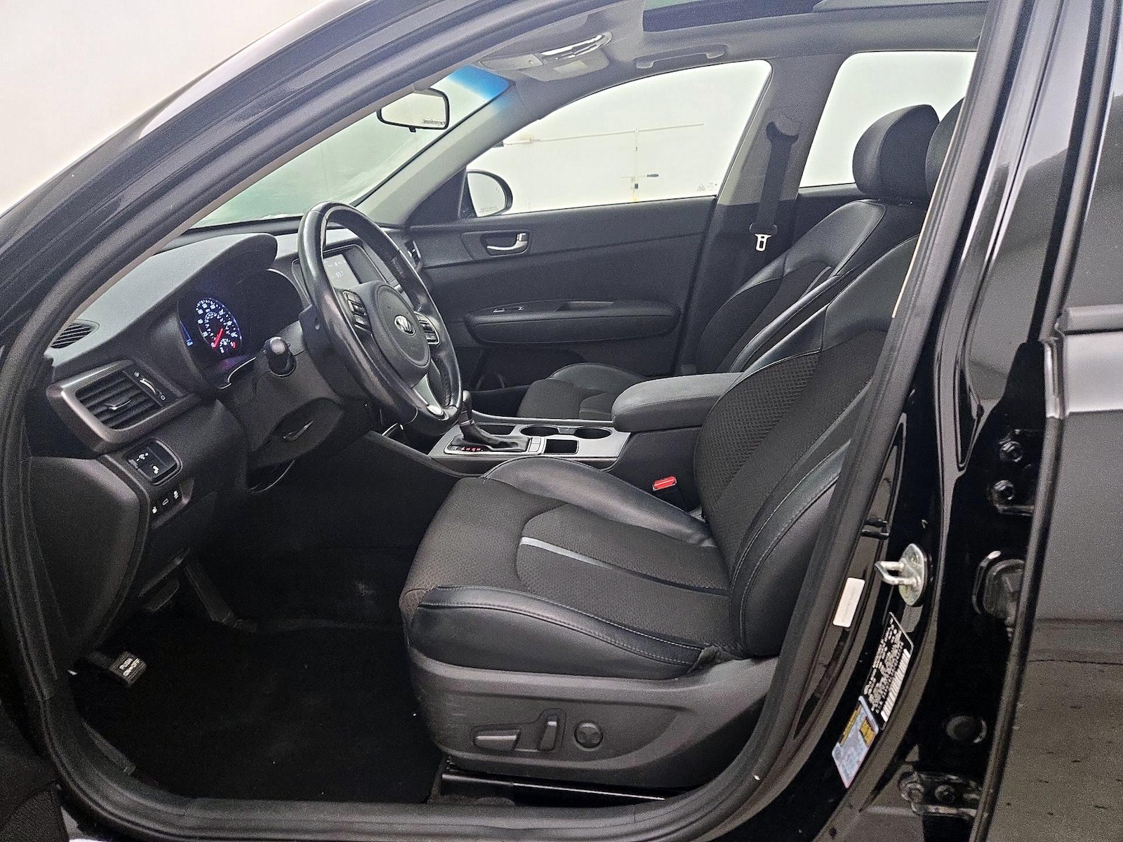 Power Seat(s) & Side Airbags