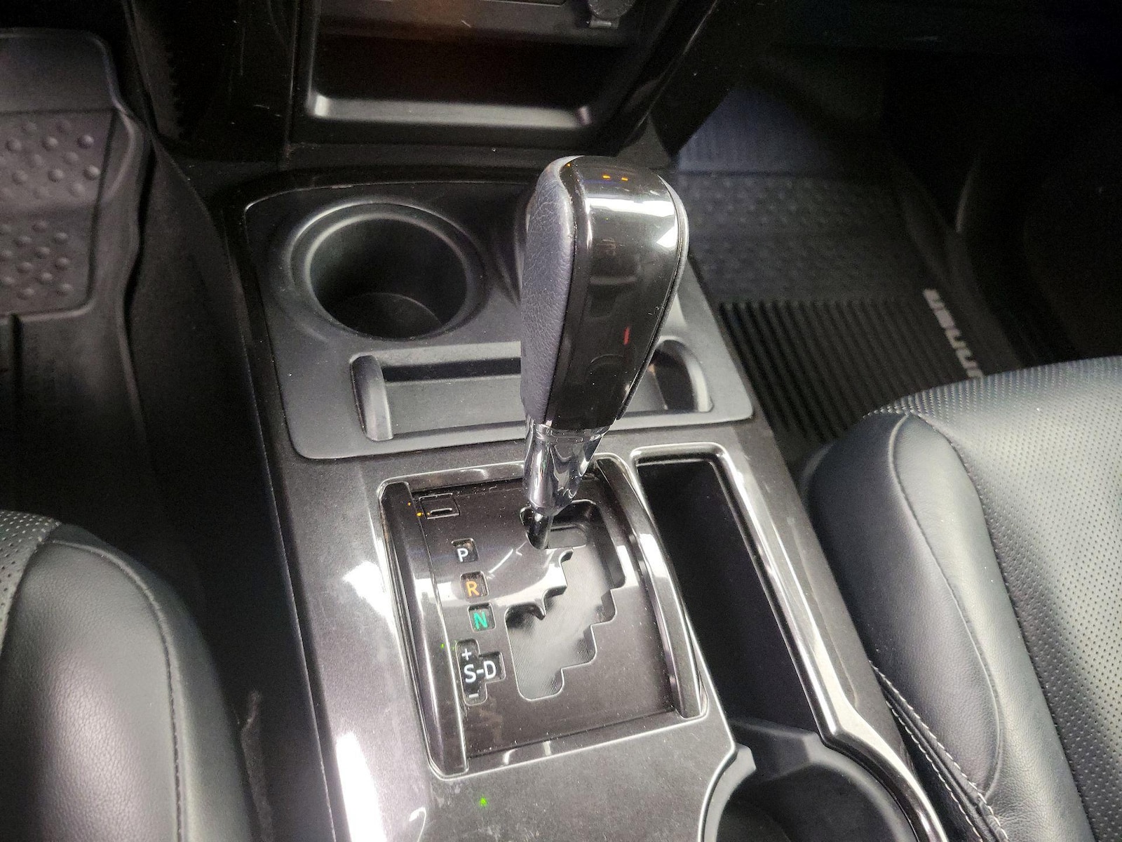 2019 Toyota 4Runner Night Shade - Photo 19