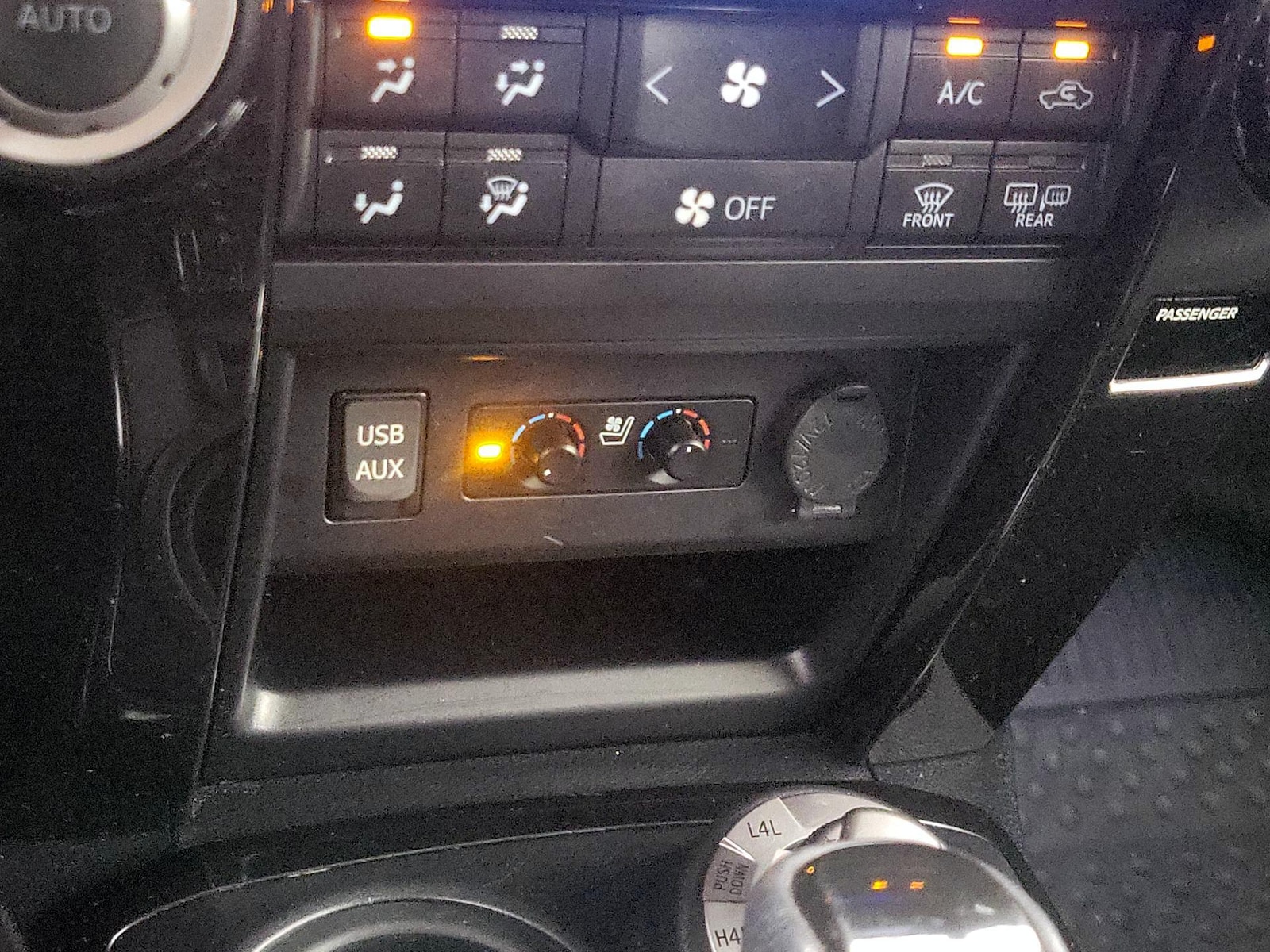2019 Toyota 4Runner Night Shade - Photo 20