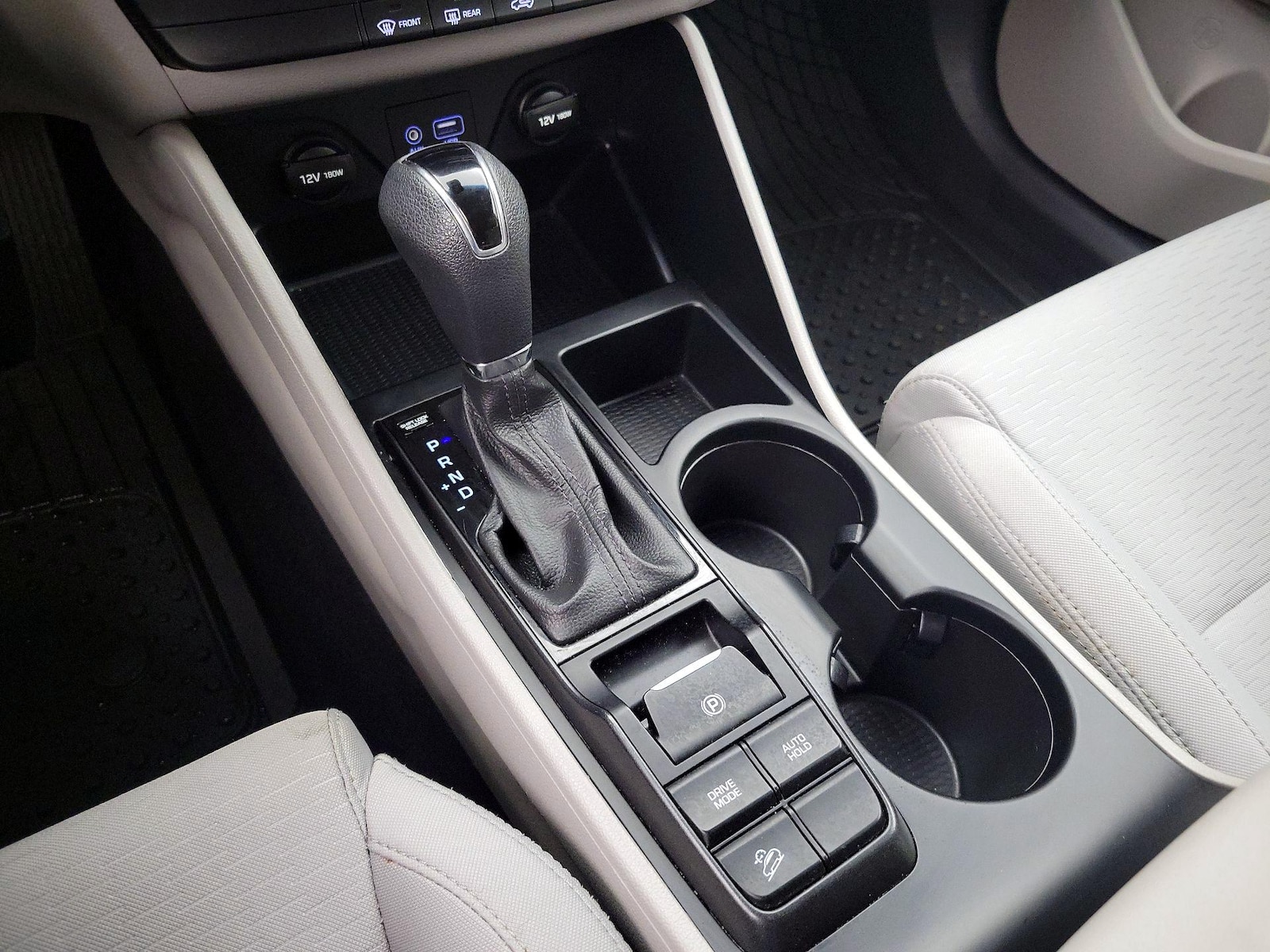 2019 Hyundai Tucson SE - Photo 18